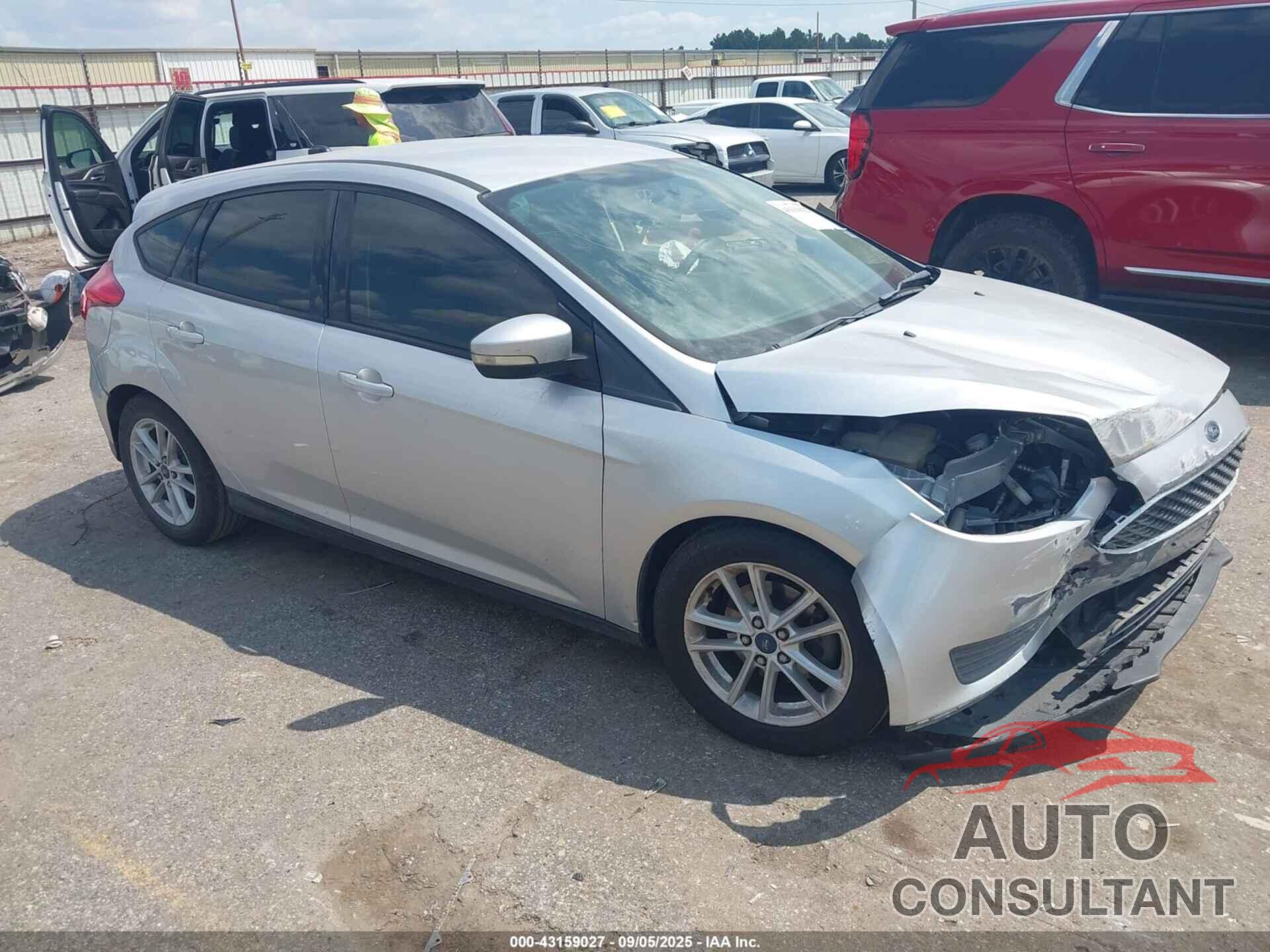 FORD FOCUS 2015 - 1FADP3K22FL287142