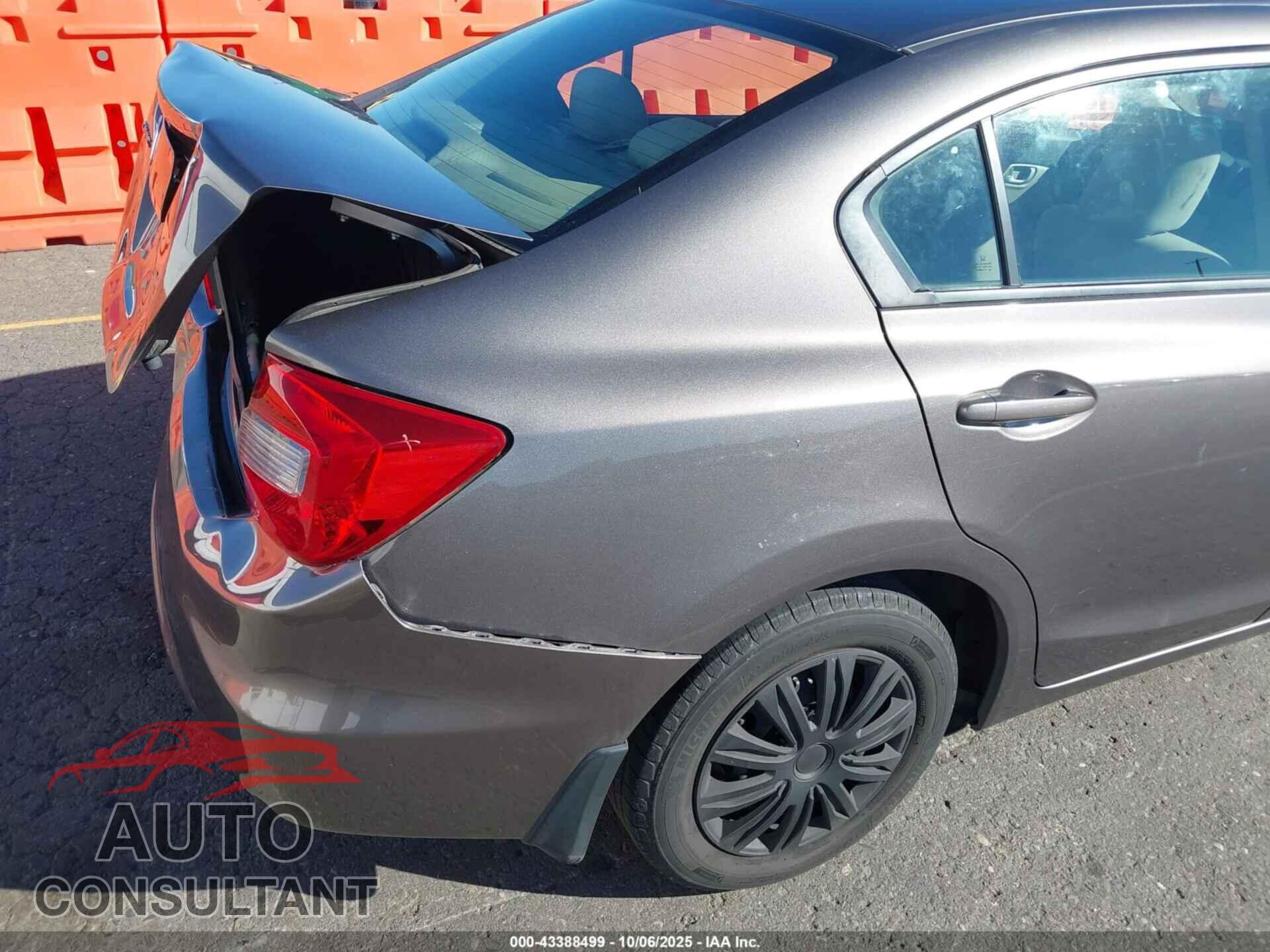 HONDA CIVIC 2012 - 19XFB2F52CE387780