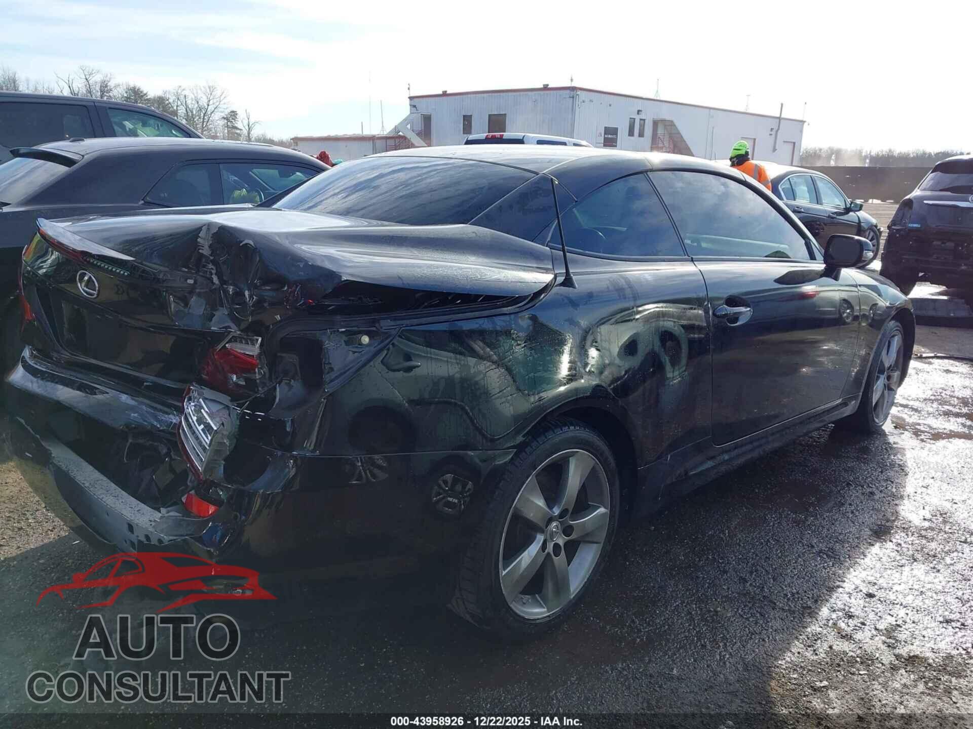 LEXUS IS 250C 2011 - JTHFF2C21B2521221