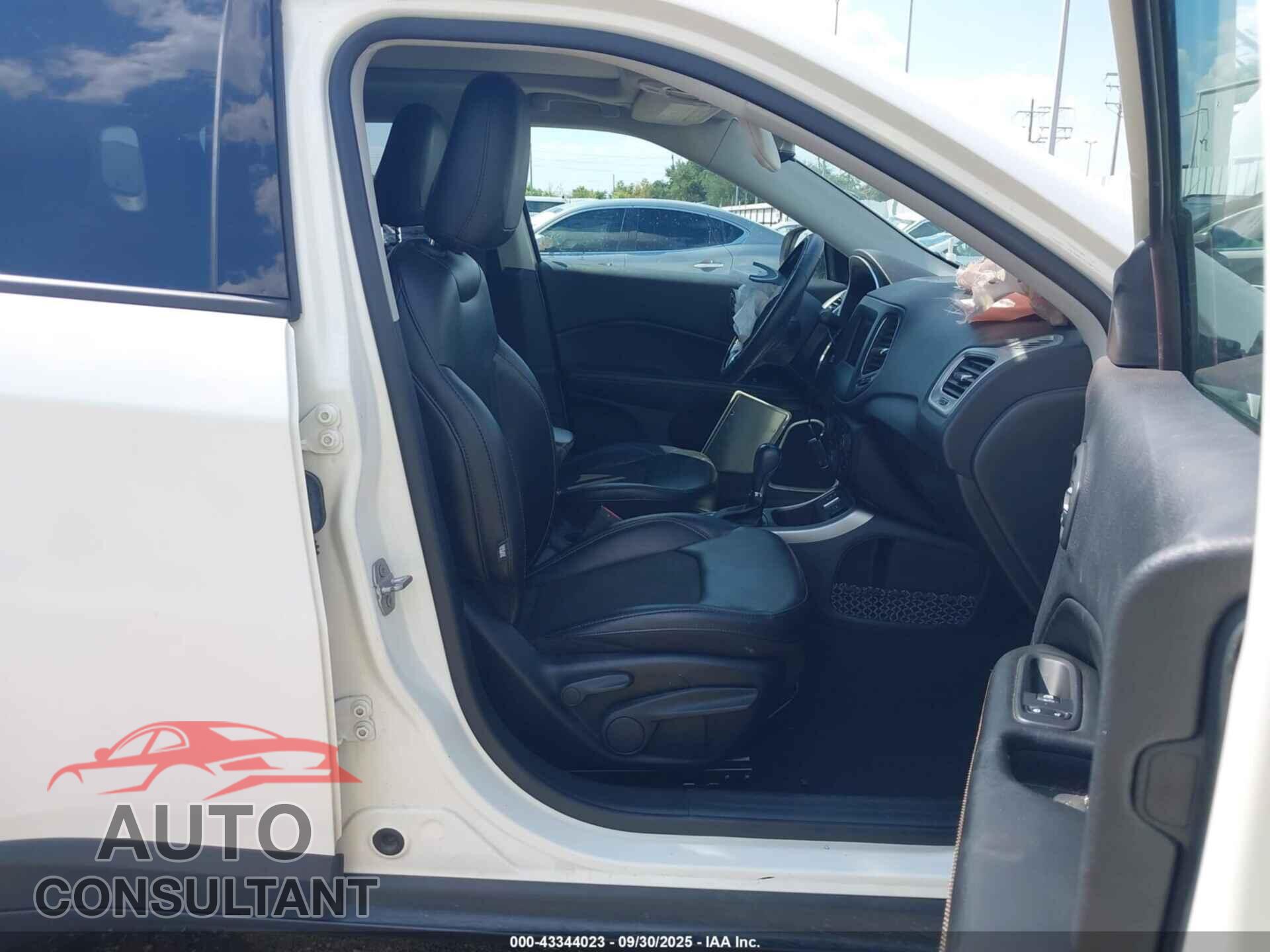 JEEP COMPASS 2020 - 3C4NJCBB3LT198700