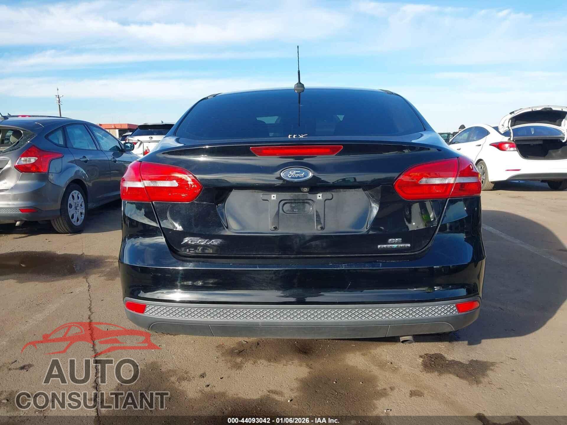 FORD FOCUS 2016 - 1FADP3F25GL246662