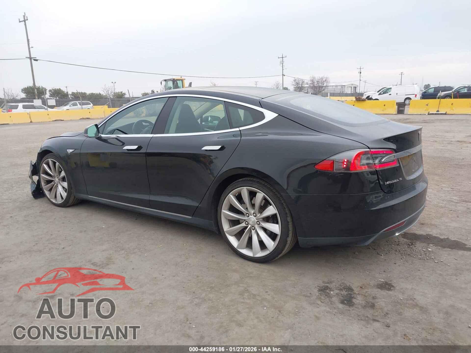 TESLA MODEL S 2013 - 5YJSA1DP6DFP13074