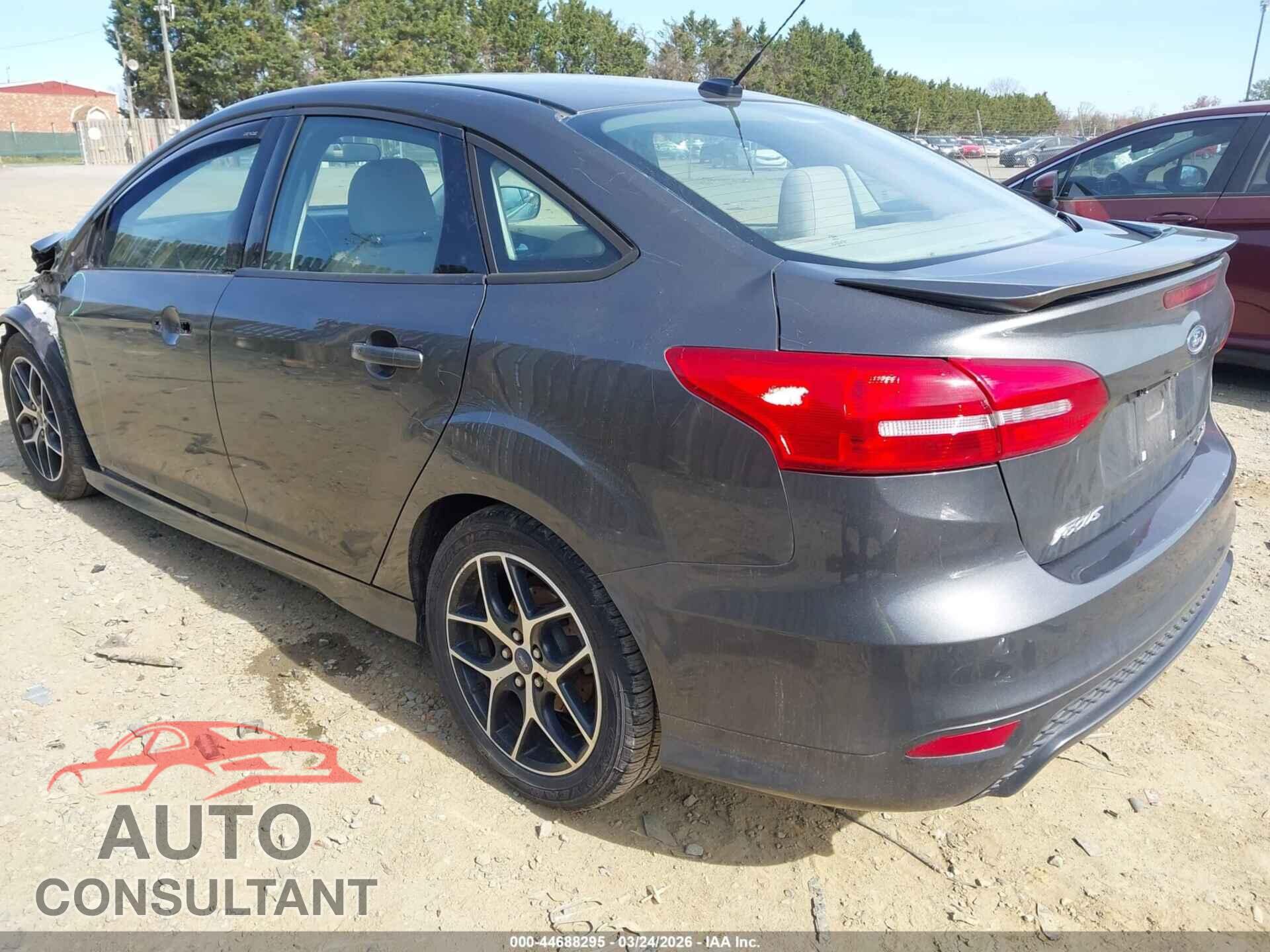 FORD FOCUS 2015 - 1FADP3F20FL366299