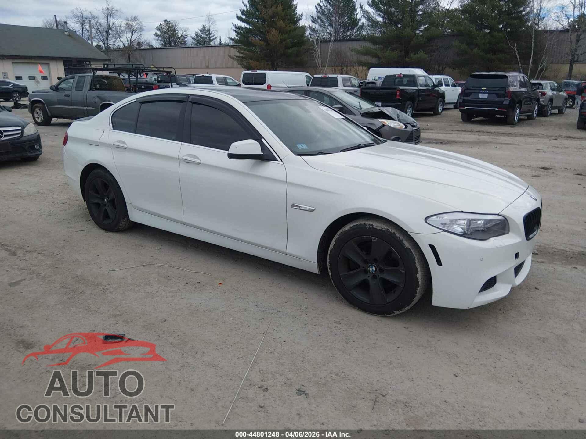 BMW 528I 2013 - WBAXH5C55DDW14176
