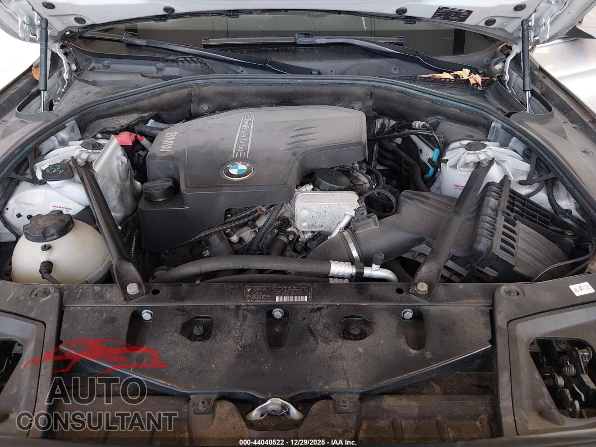 BMW 528I 2012 - WBAXH5C59CDW05656