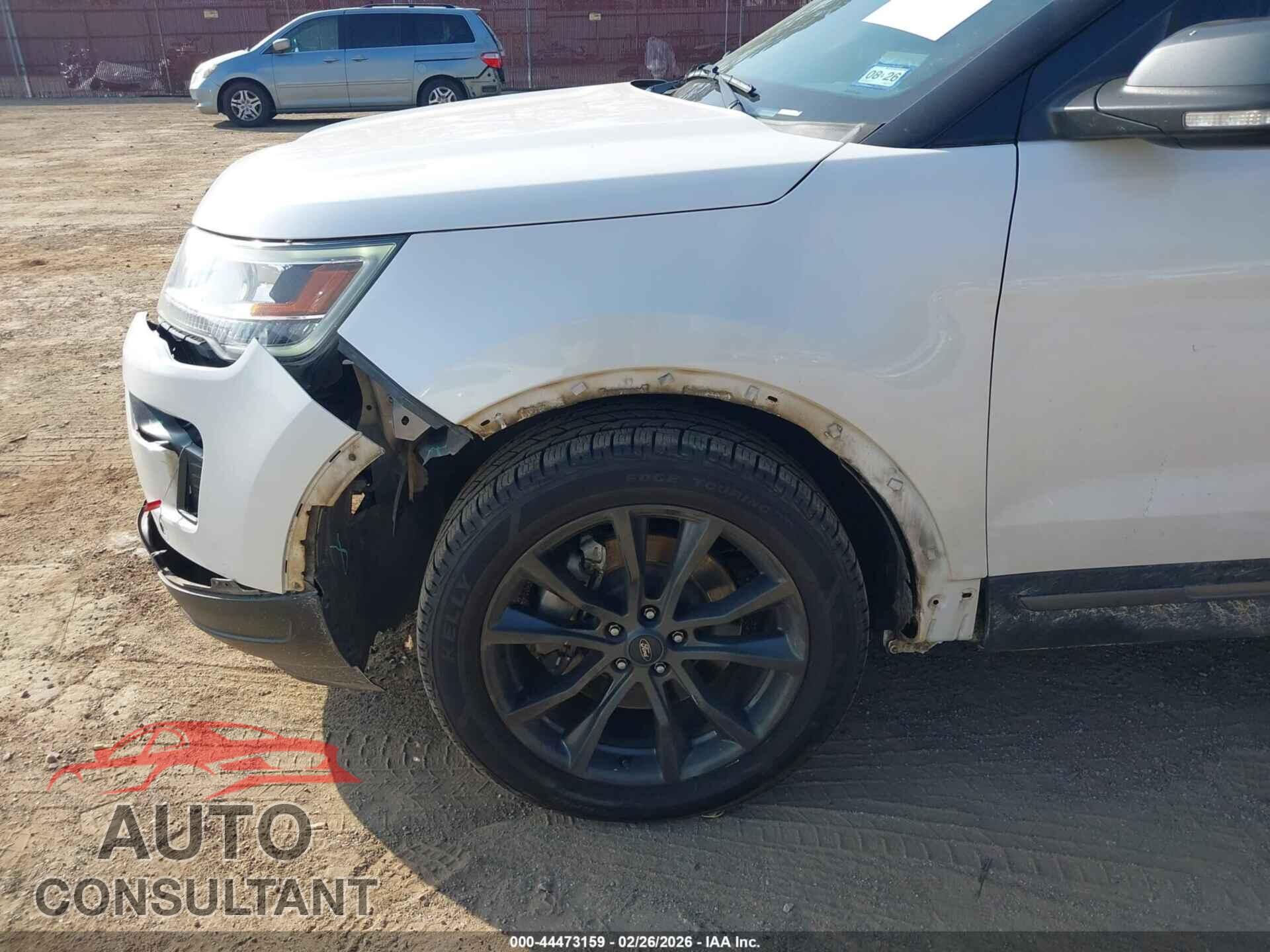 FORD EXPLORER 2018 - 1FM5K7D8XJGB78236