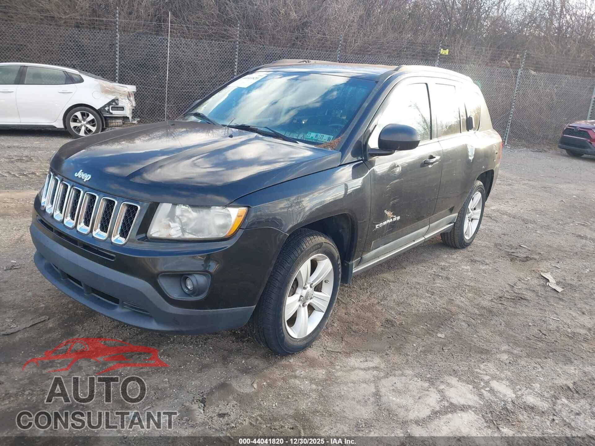 JEEP COMPASS 2011 - 1J4NF1FB4BD223621