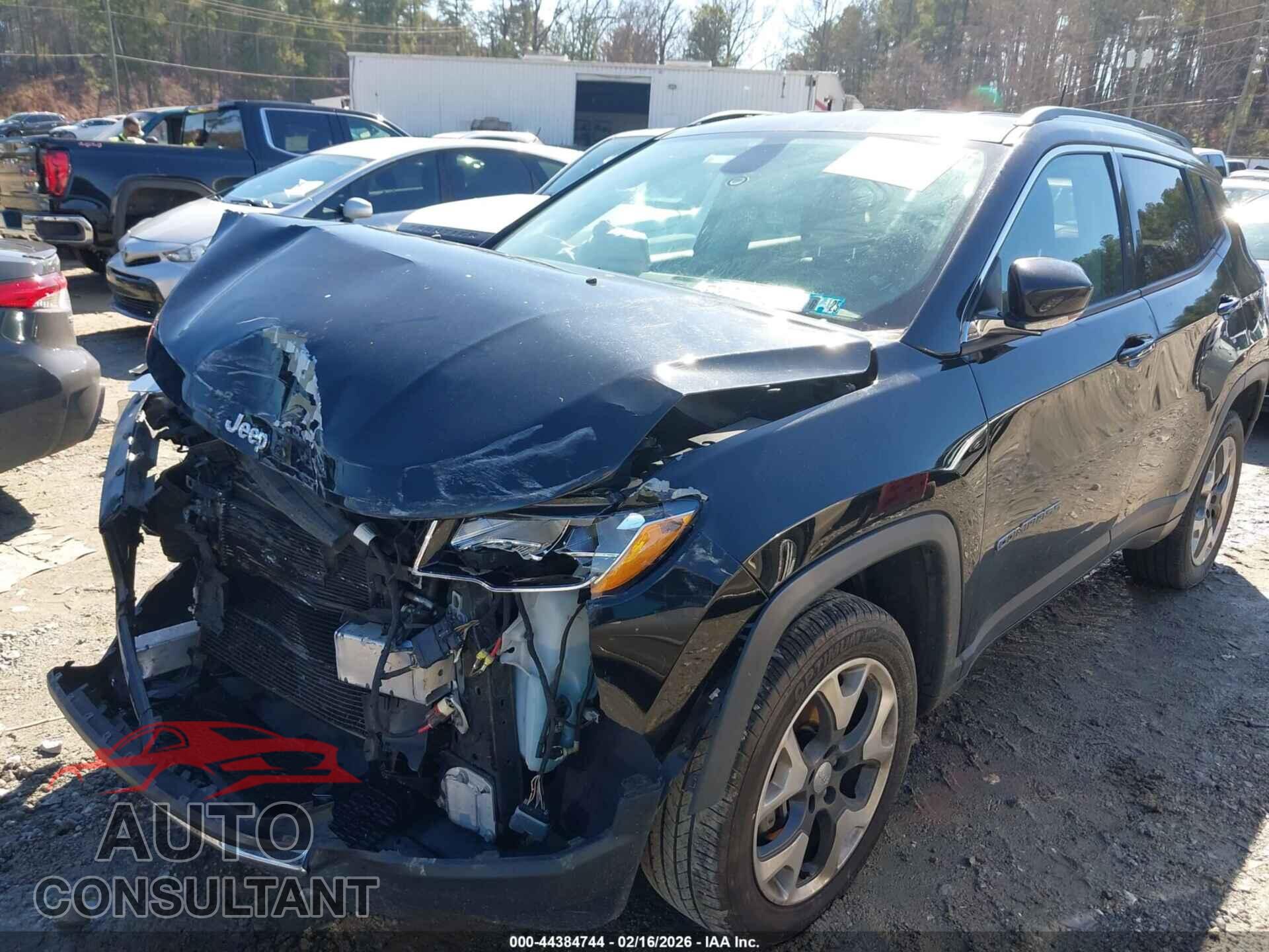 JEEP COMPASS 2018 - 3C4NJDCB4JT372906