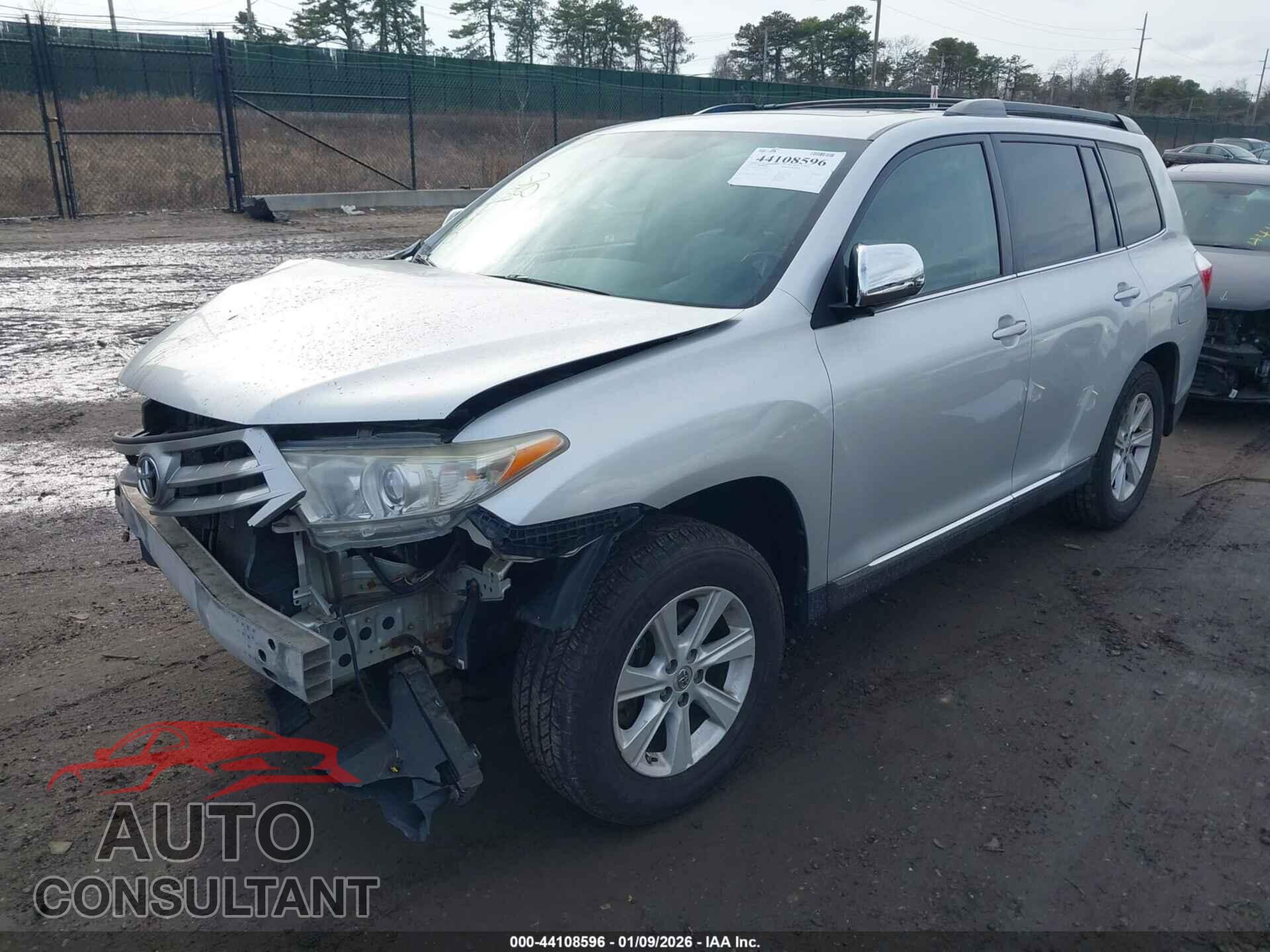 TOYOTA HIGHLANDER 2011 - 5TDBK3EH3BS064620