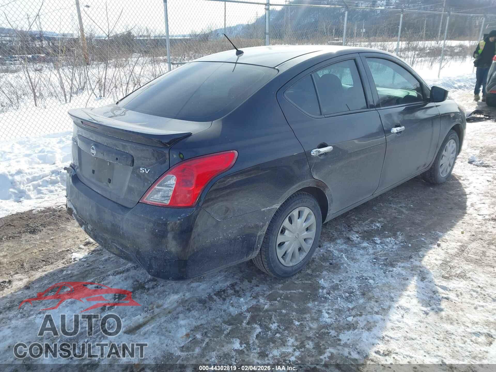NISSAN VERSA 2019 - 3N1CN7AP3KL844710