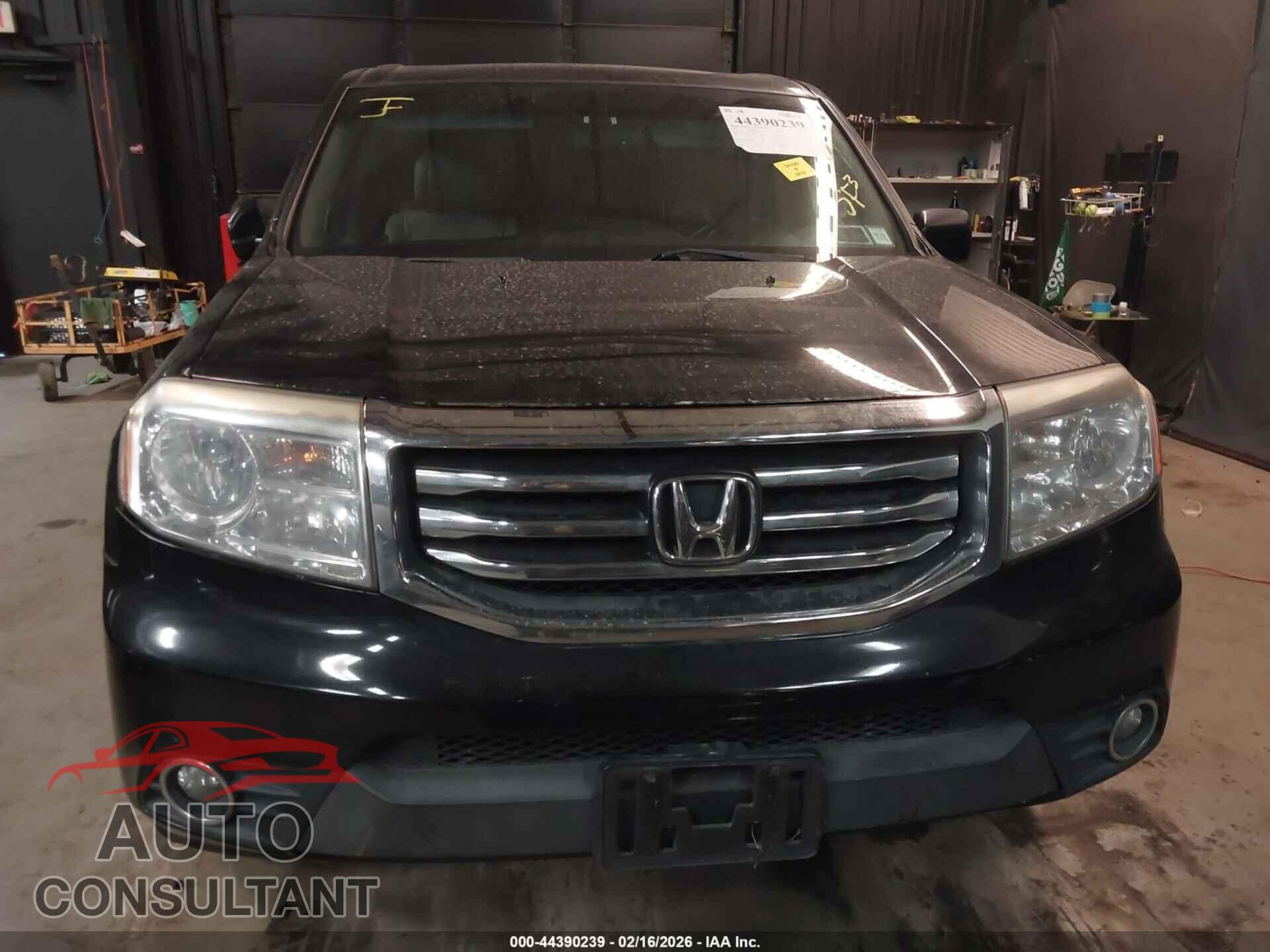 HONDA PILOT 2015 - 5FNYF4H59FB052875