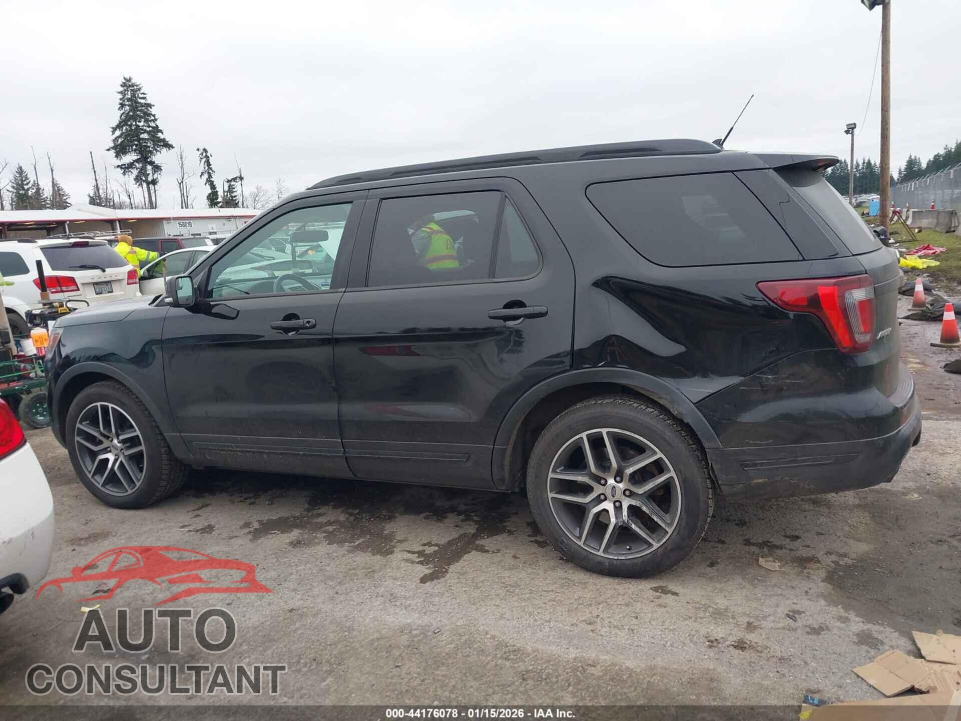 FORD EXPLORER 2018 - 1FM5K8GT3JGB80268