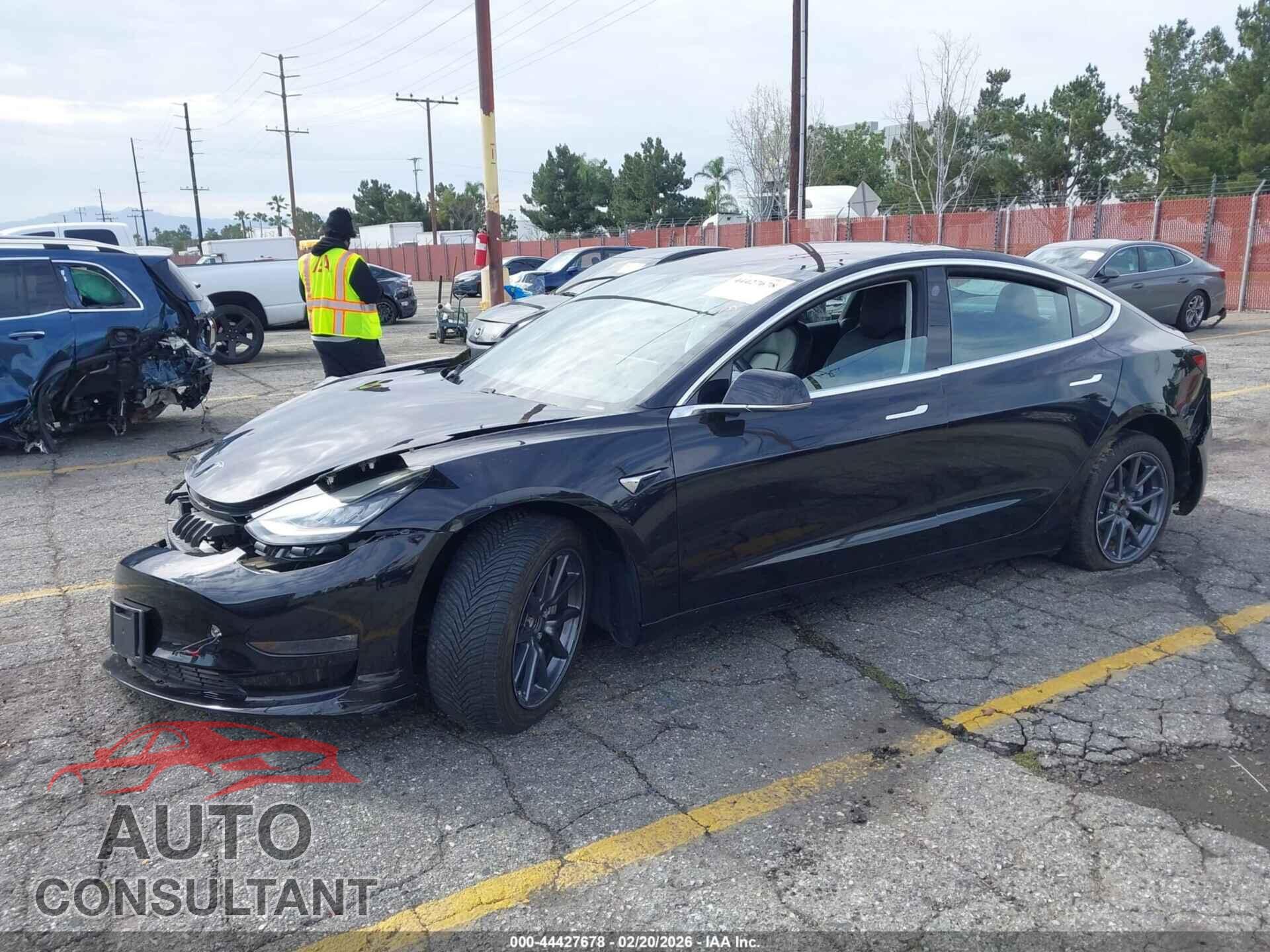 TESLA MODEL 3 2018 - 5YJ3E1EA5JF089198