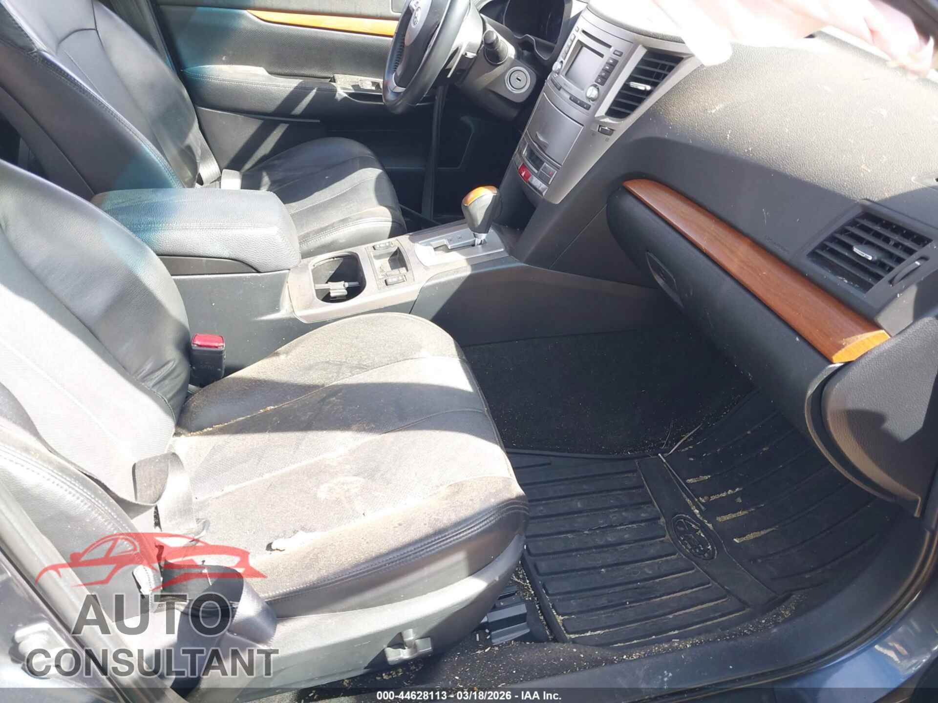 SUBARU OUTBACK 2014 - 4S4BRBLC8E3321852