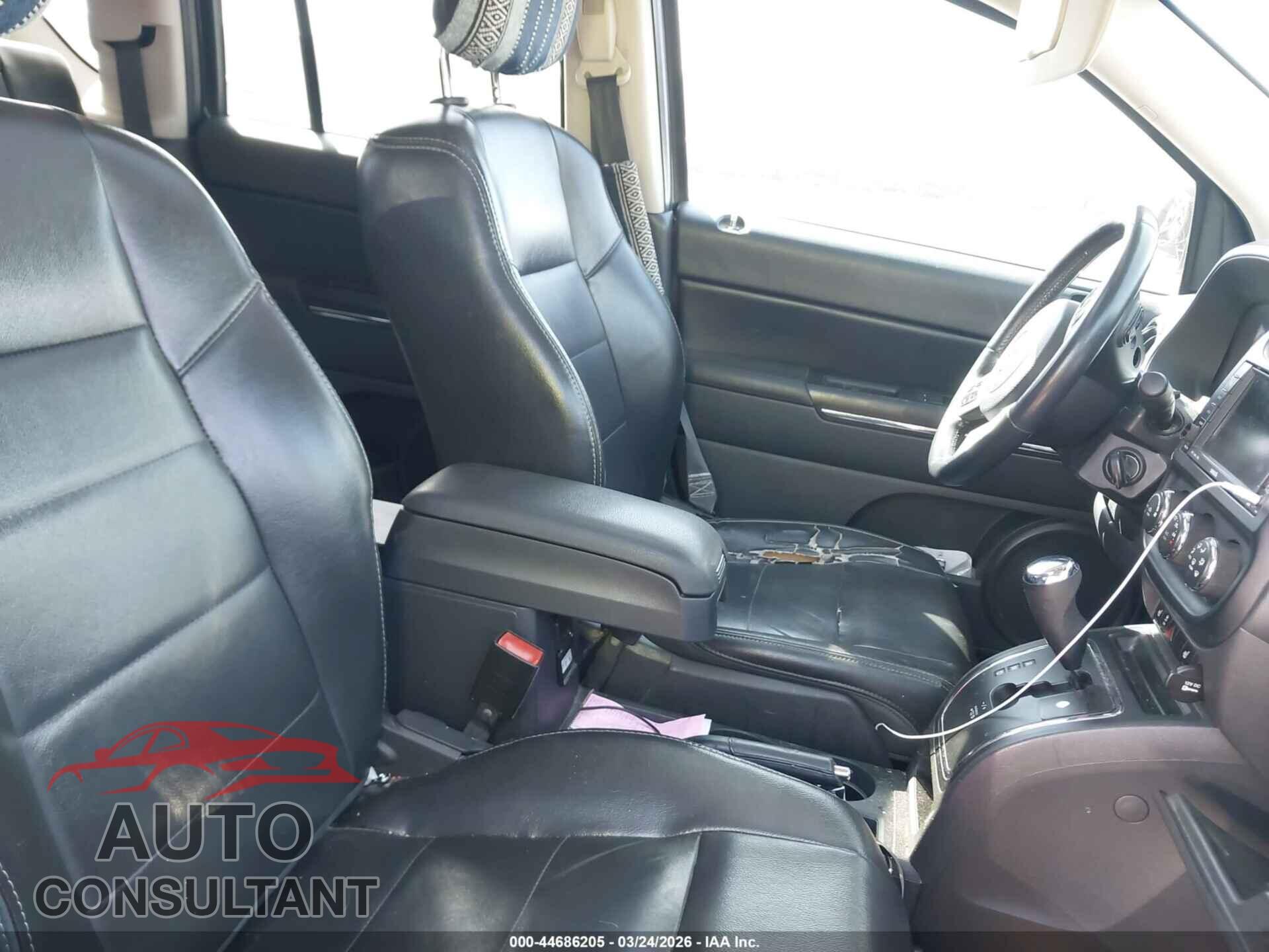 JEEP COMPASS 2011 - 1J4NT5FBXBD236521