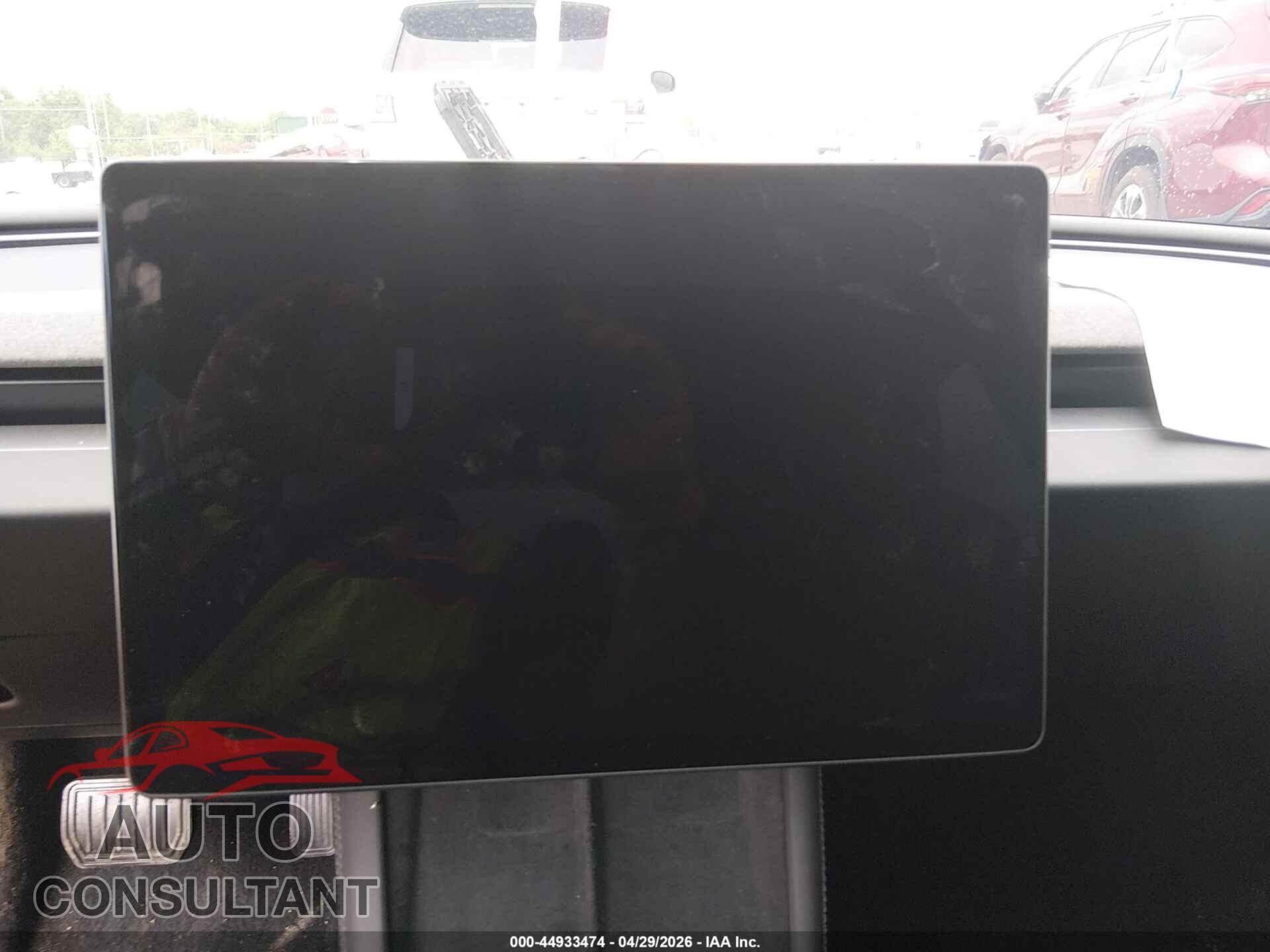 TESLA MODEL 3 2024 - 5YJ3E1EA1RF825145