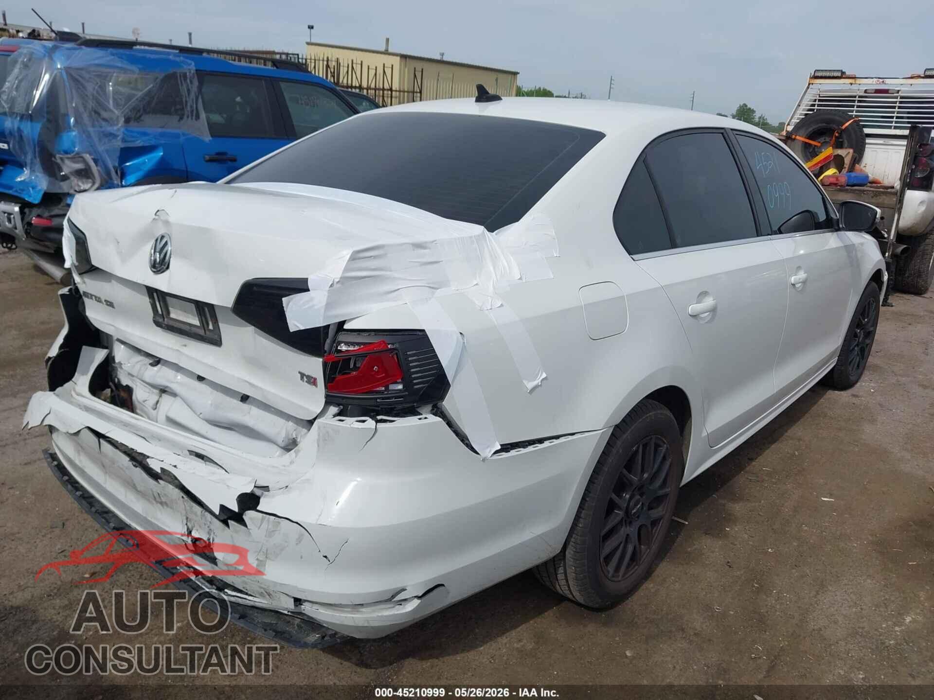 VOLKSWAGEN JETTA 2017 - 3VWDB7AJ7HM399703