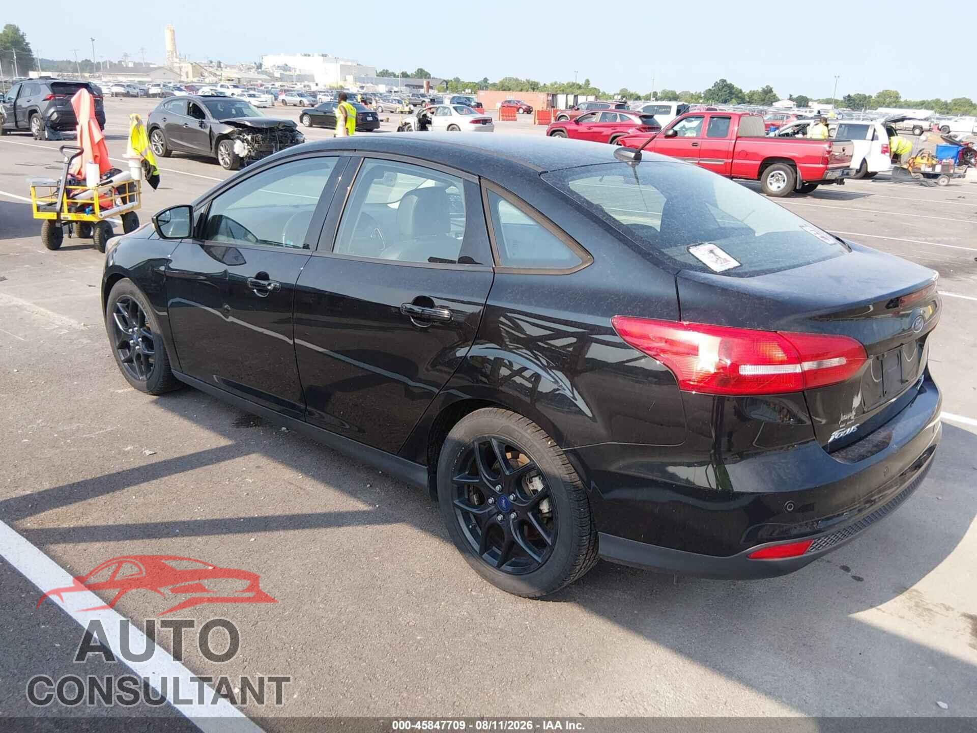 FORD FOCUS 2016 - 1FADP3F23GL256882