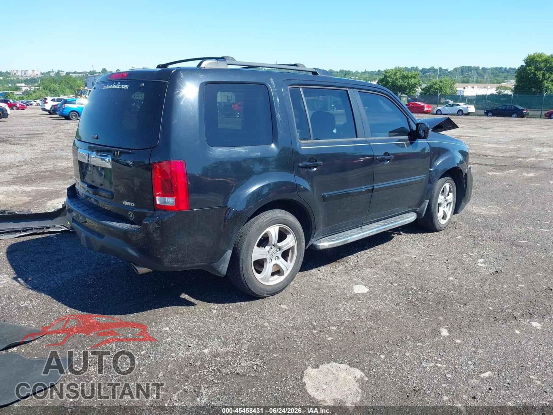 HONDA PILOT 2013 - 5FNYF4H45DB085120