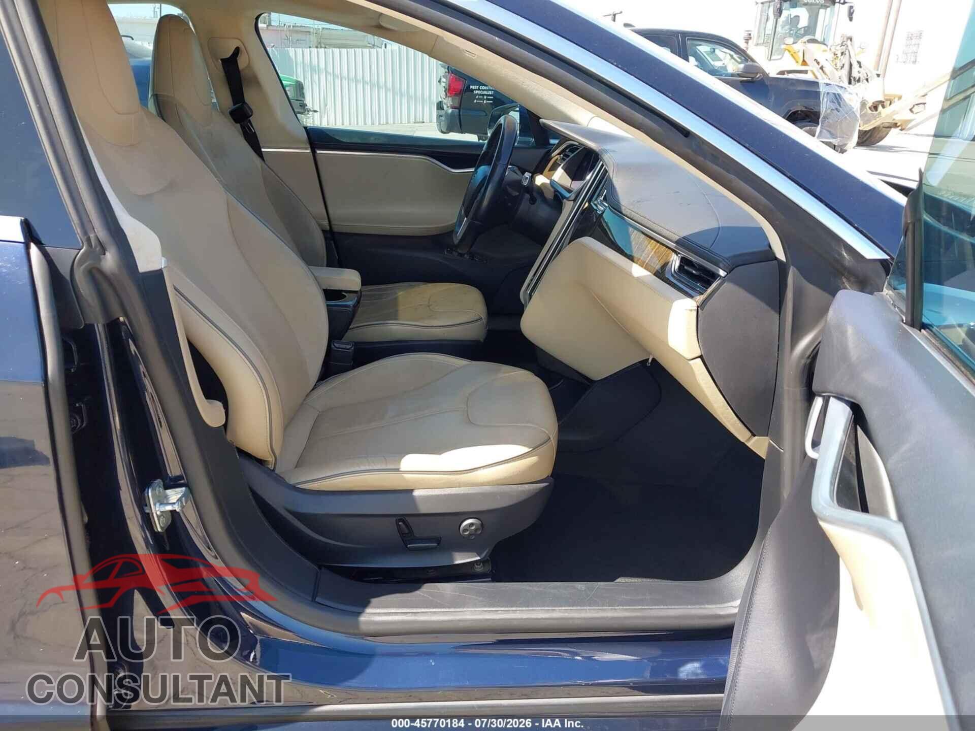 TESLA MODEL S 2013 - 5YJSA1DP6DFP07209