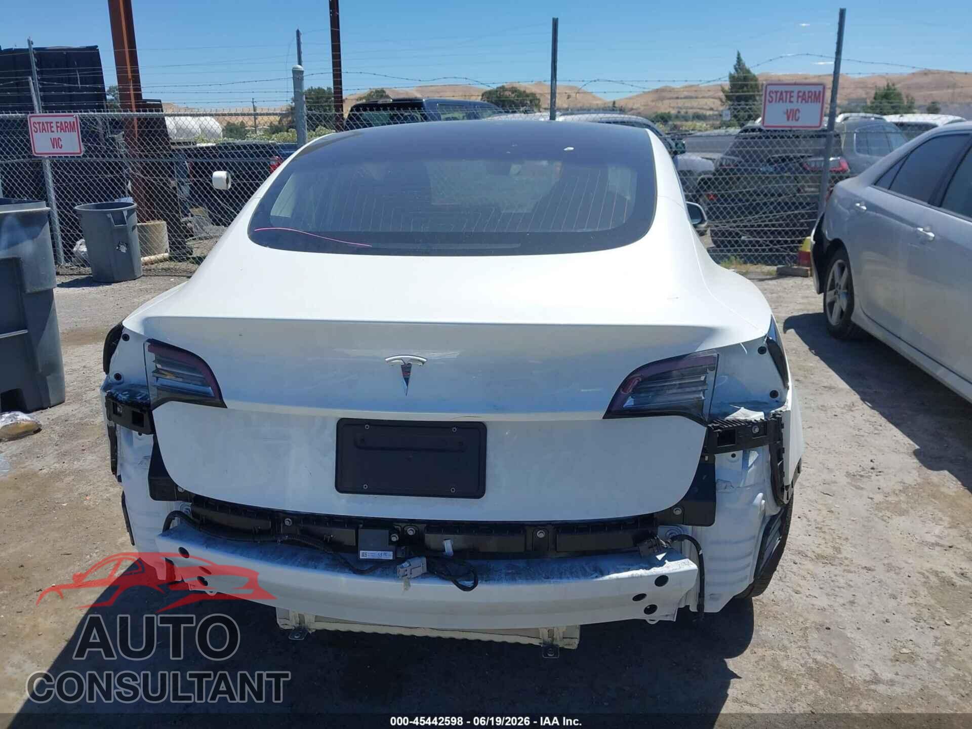 TESLA MODEL 3 2019 - 5YJ3E1EA6KF310096