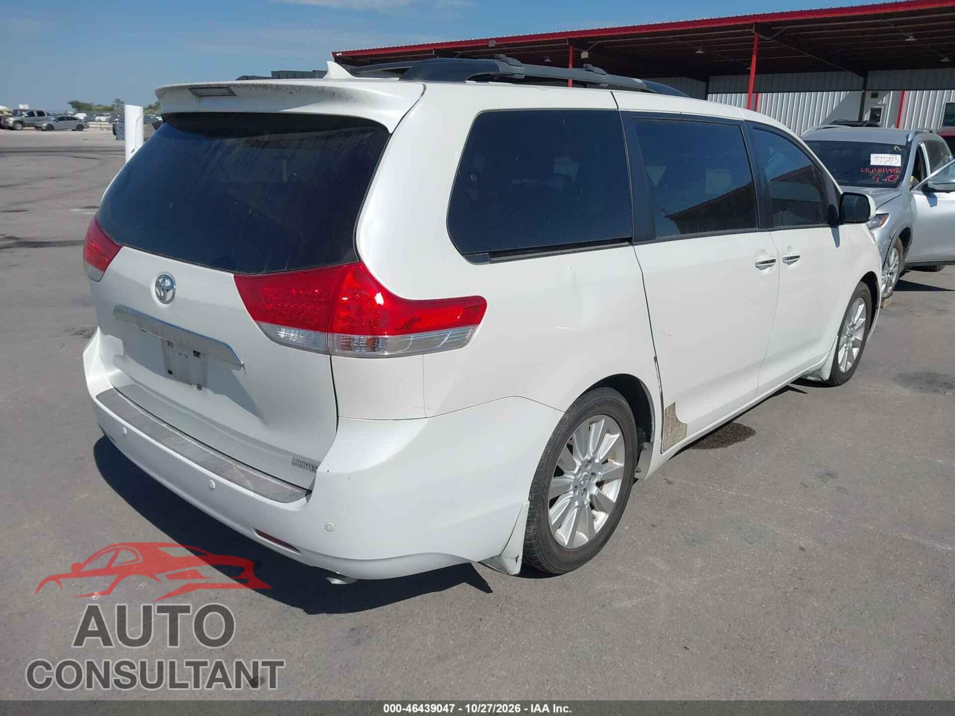 TOYOTA SIENNA 2011 - 5TDYK3DC2BS087807