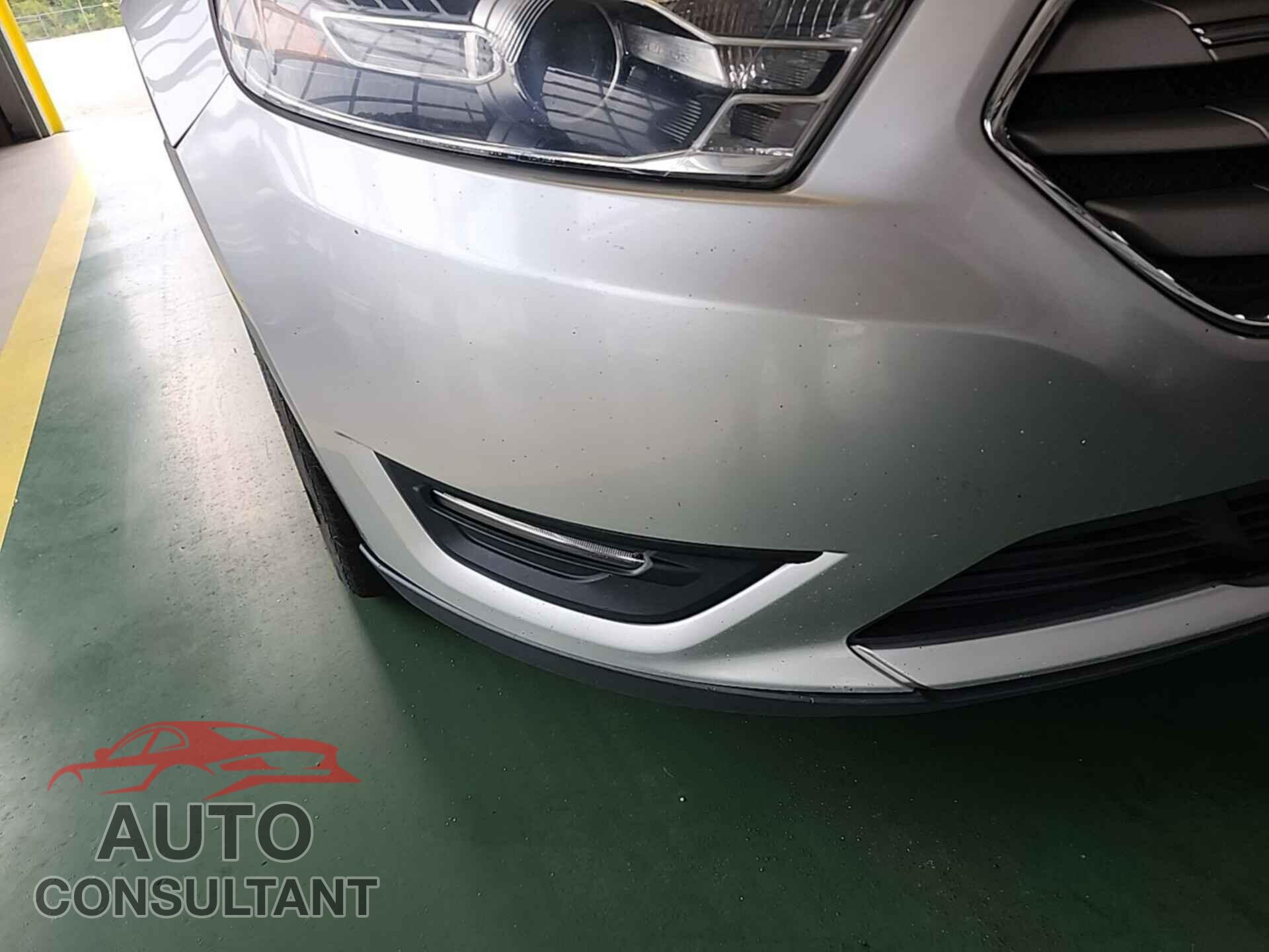 FORD TAURUS 2017 - 1FAHP2E80HG113710