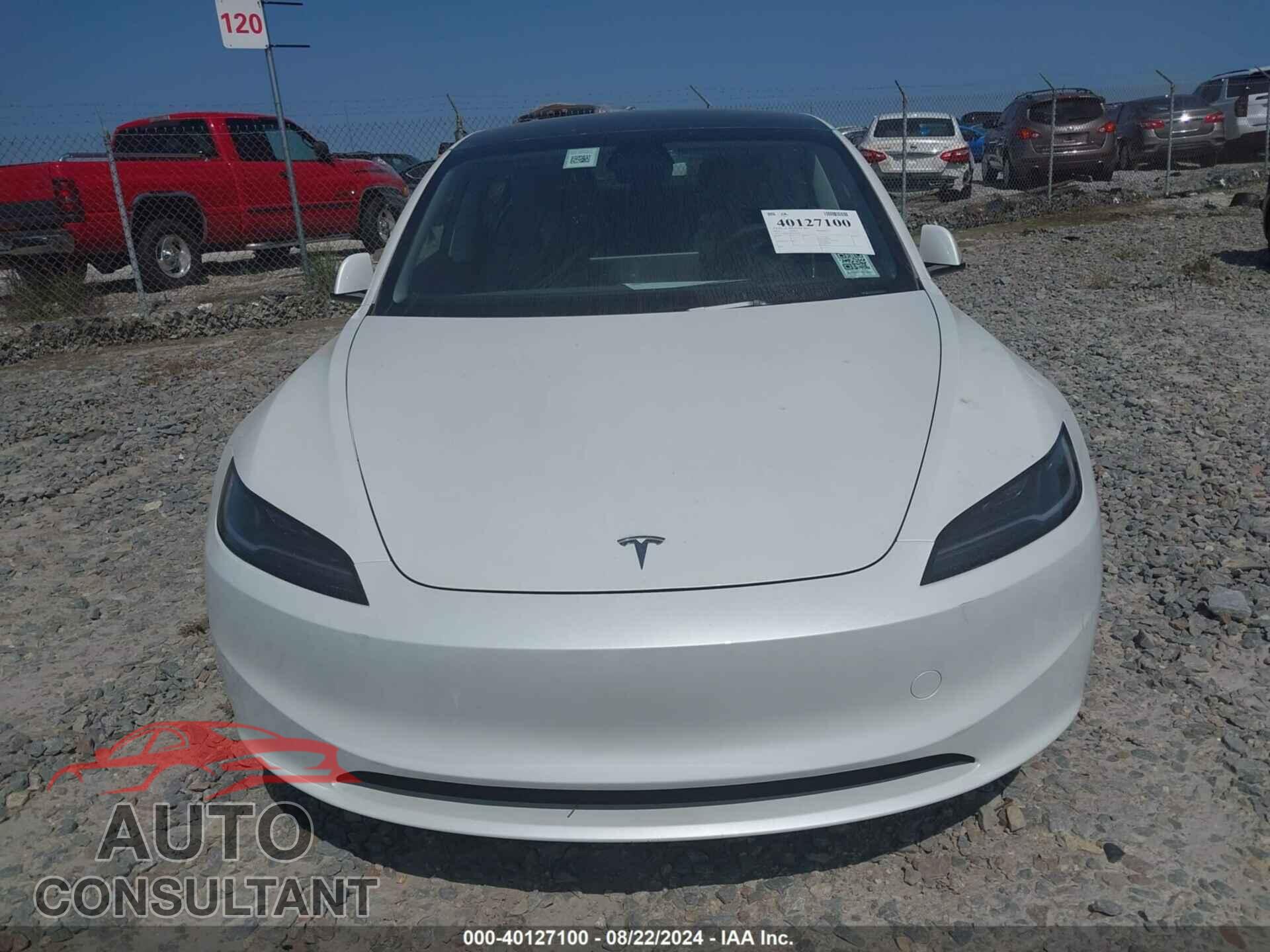 TESLA MODEL 3 2024 - 5YJ3E1EA2RF823727