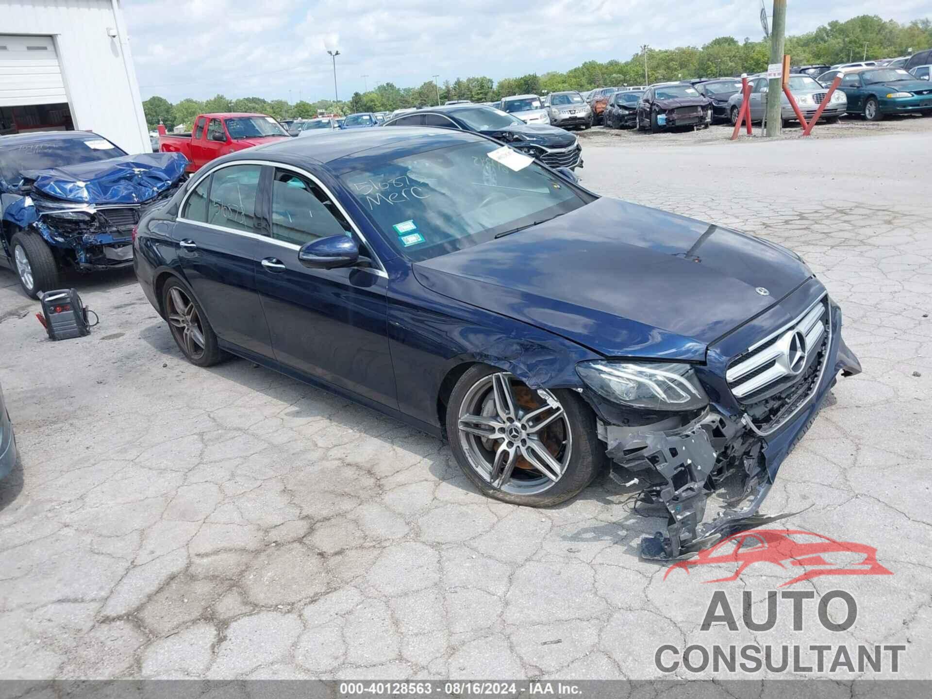 MERCEDES-BENZ E 300 2019 - WDDZF4KB0KA642345