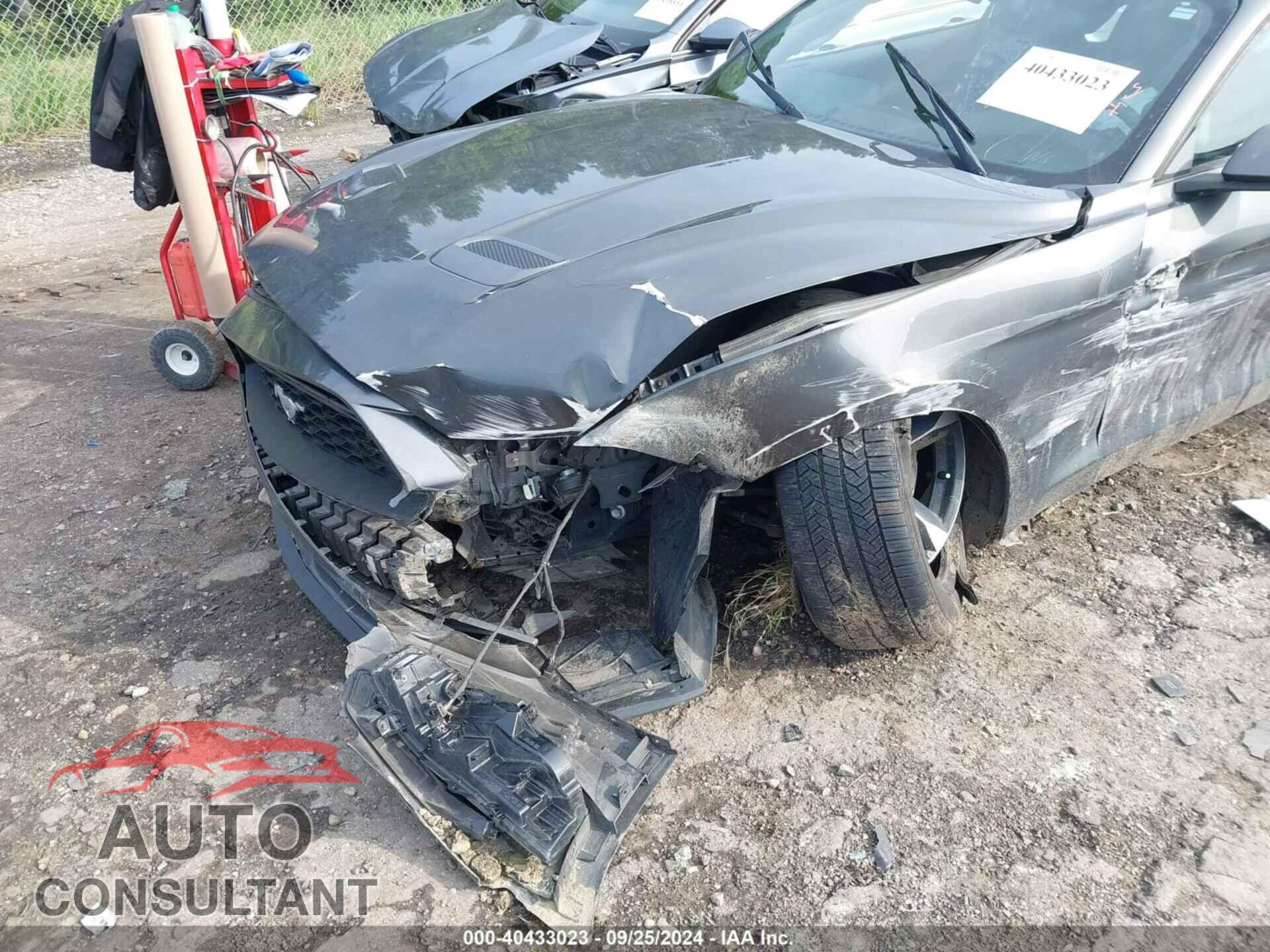FORD MUSTANG 2018 - 1FA6P8TH8J5174155
