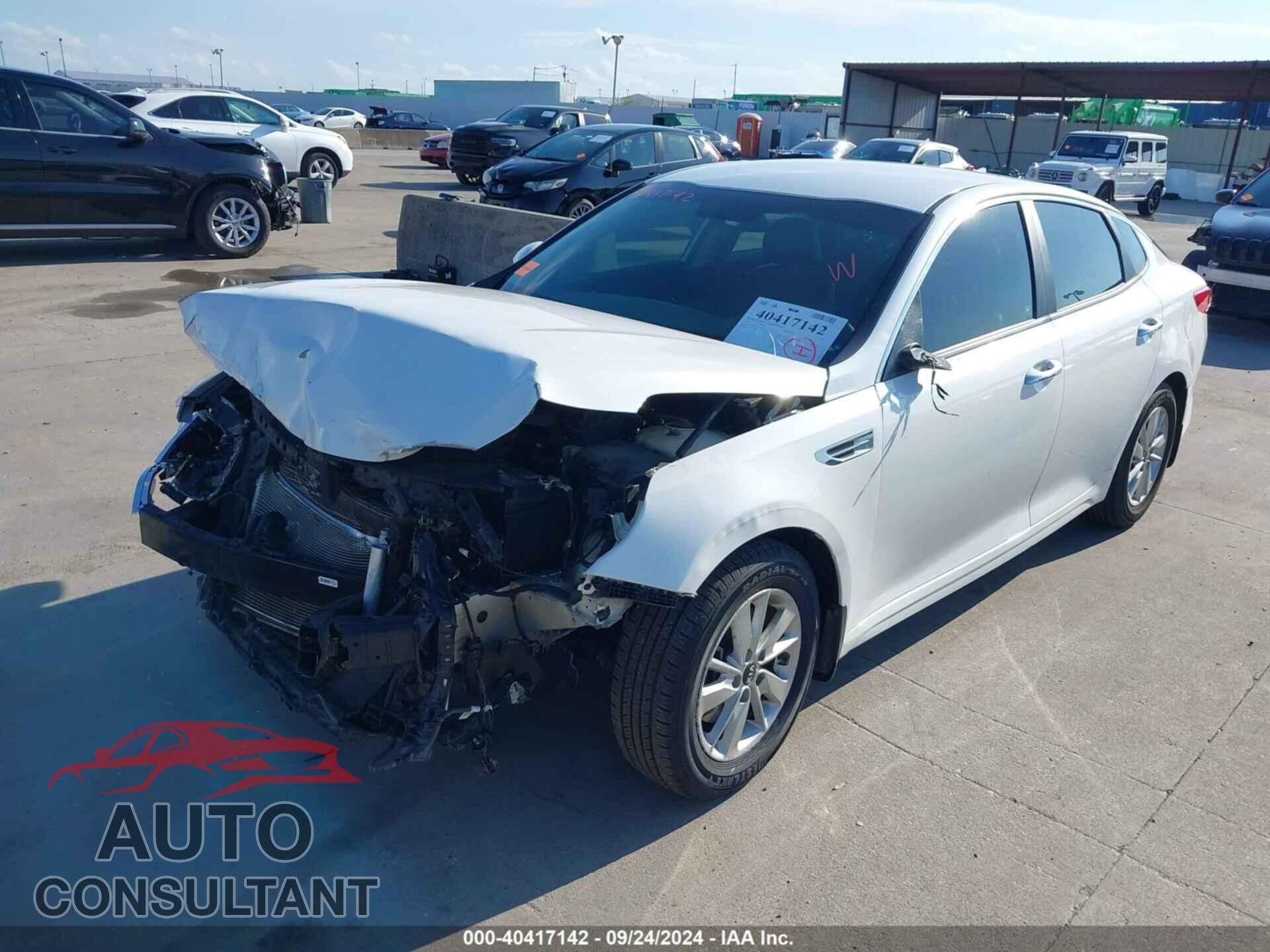 KIA OPTIMA 2018 - KNAGT4L36J5213412