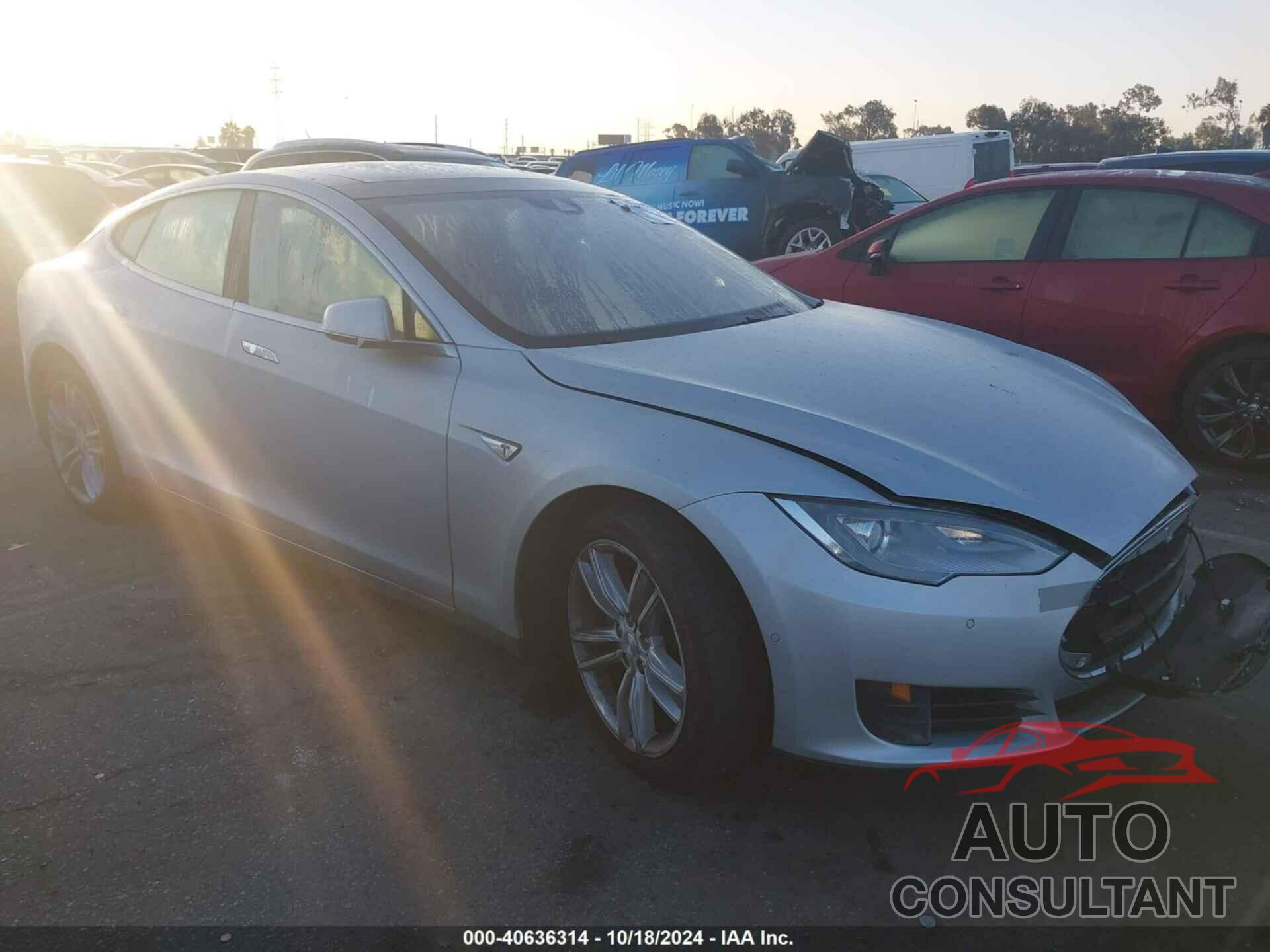 TESLA MODEL S 2015 - 5YJSA1E27FF114657