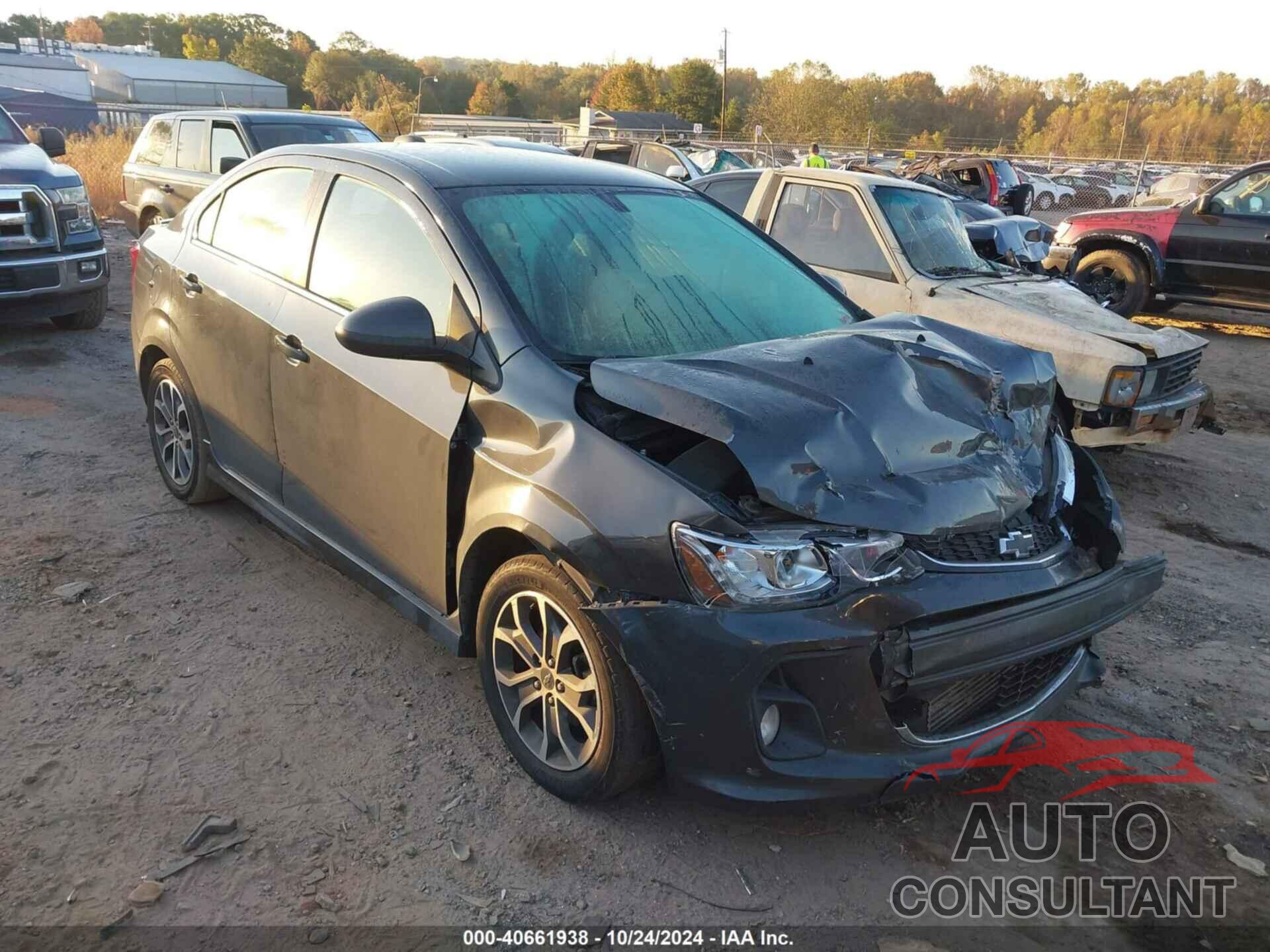 CHEVROLET SONIC 2019 - 1G1JD5SB7K4109175