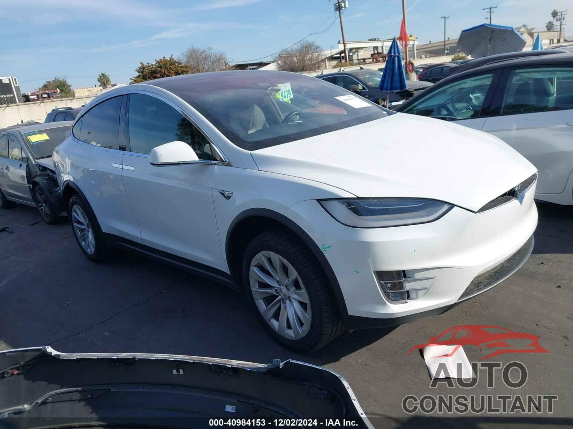 TESLA MODEL X 2020 - 5YJXCAE25LF303447