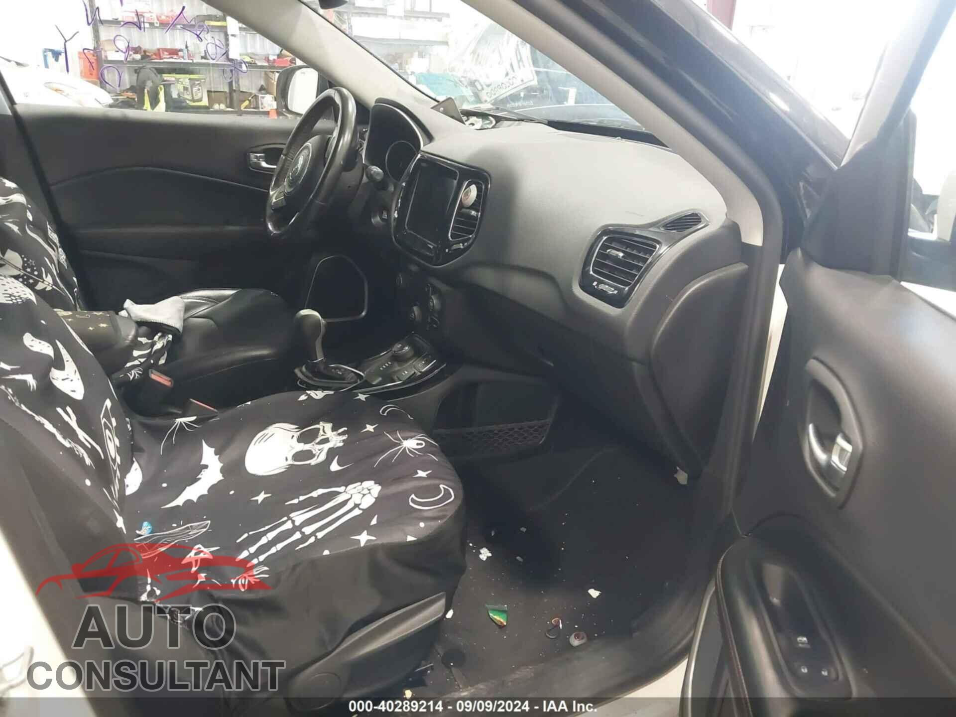 JEEP COMPASS 2019 - 3C4NJDCB7KT812473