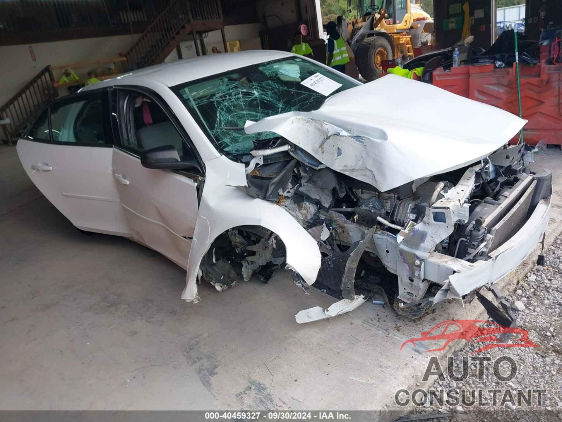 CHEVROLET MALIBU 2015 - 1G11B5SLXFF132488