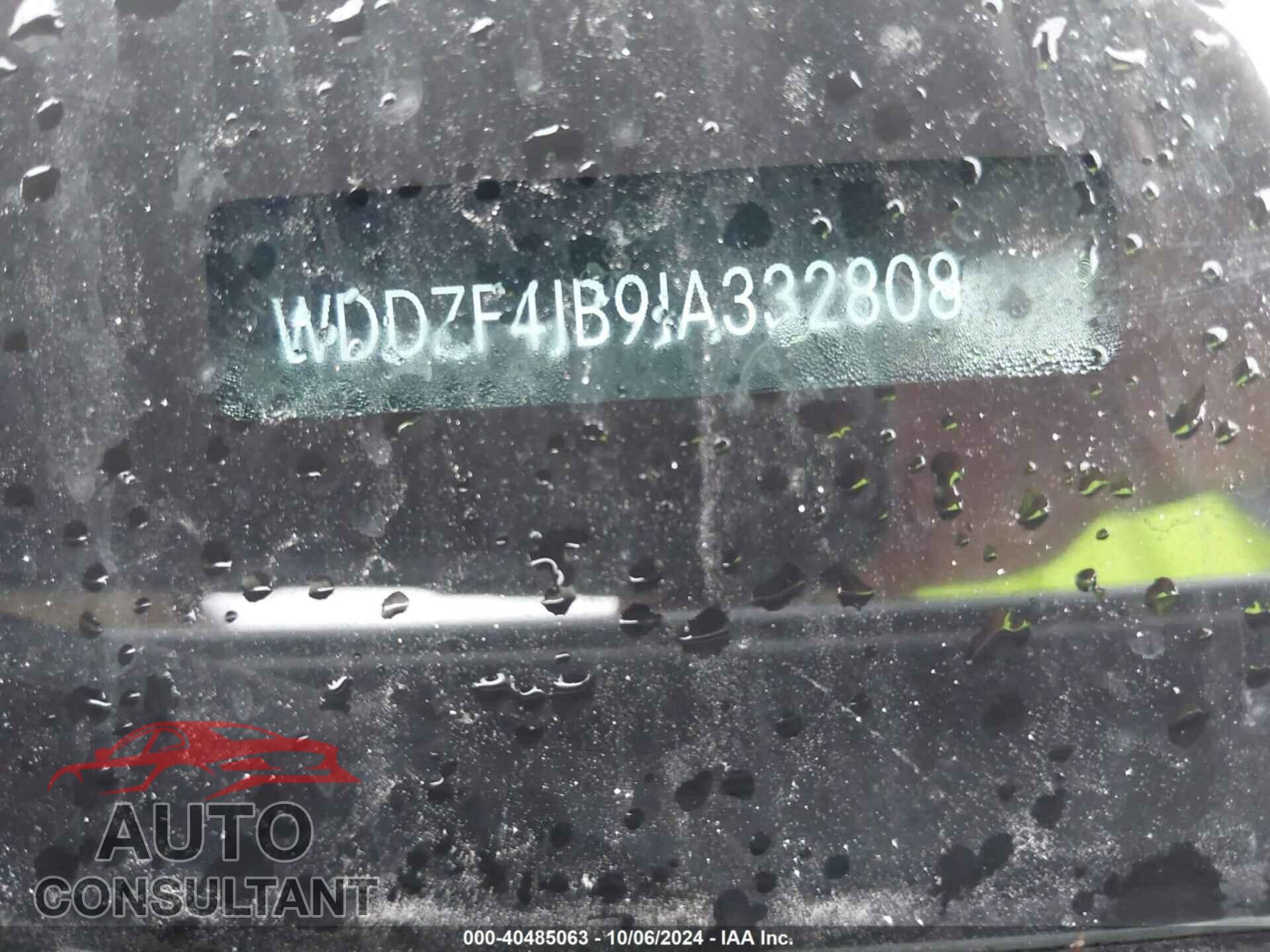 MERCEDES-BENZ E 2018 - WDDZF4JB9JA332808