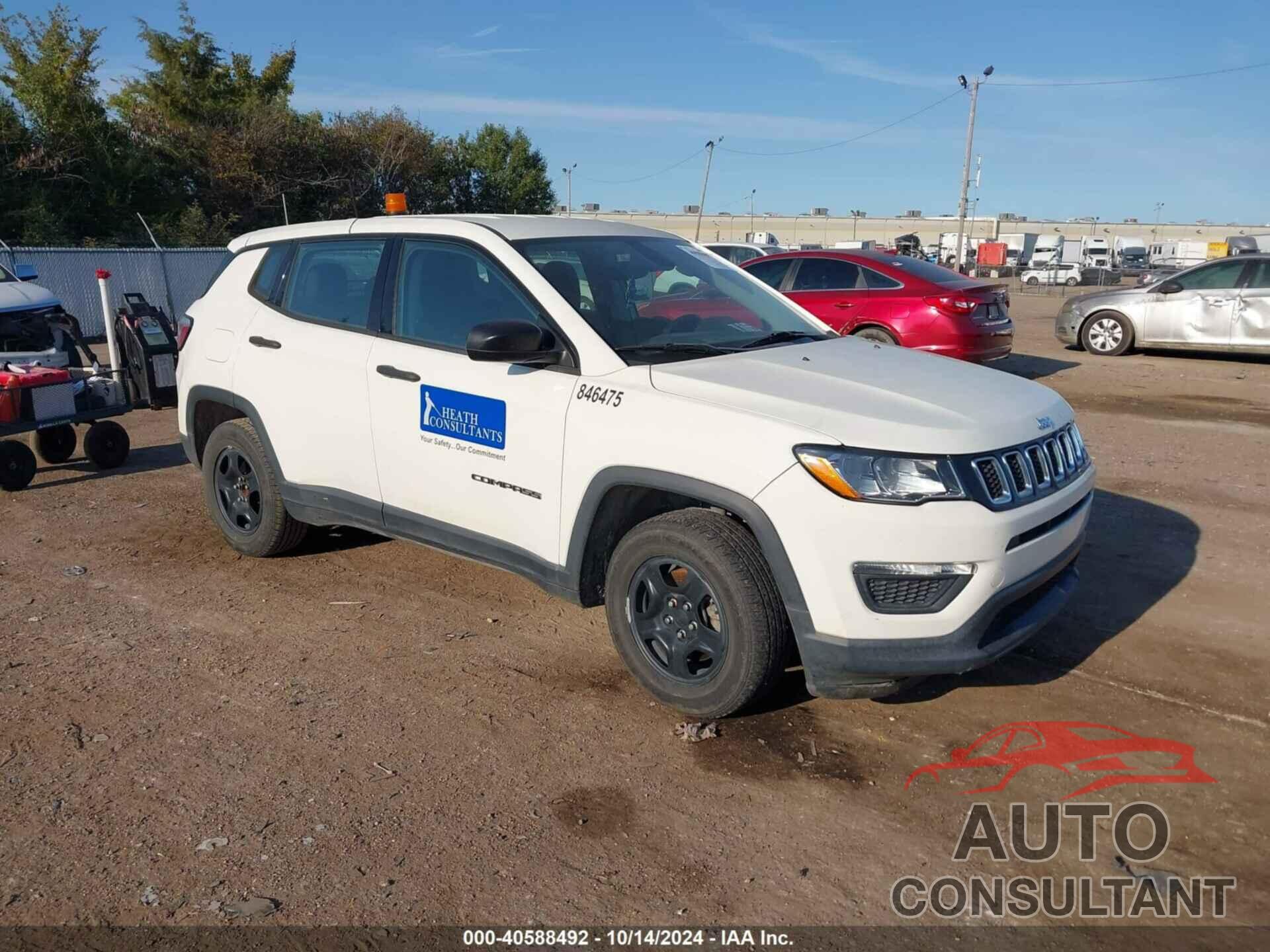 JEEP COMPASS 2018 - 3C4NJCAB4JT263438