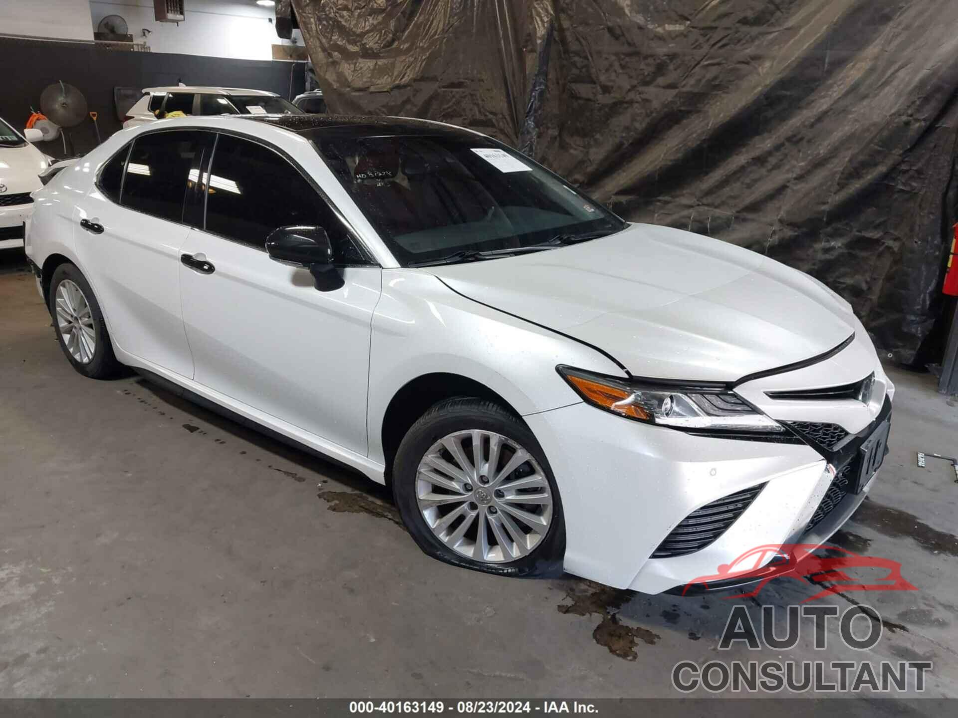 TOYOTA CAMRY 2018 - 4T1B61HK4JU062848