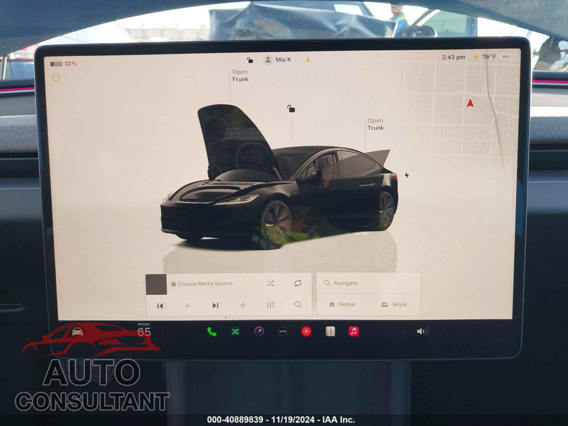 TESLA MODEL 3 2024 - 5YJ3E1EA4RF747945