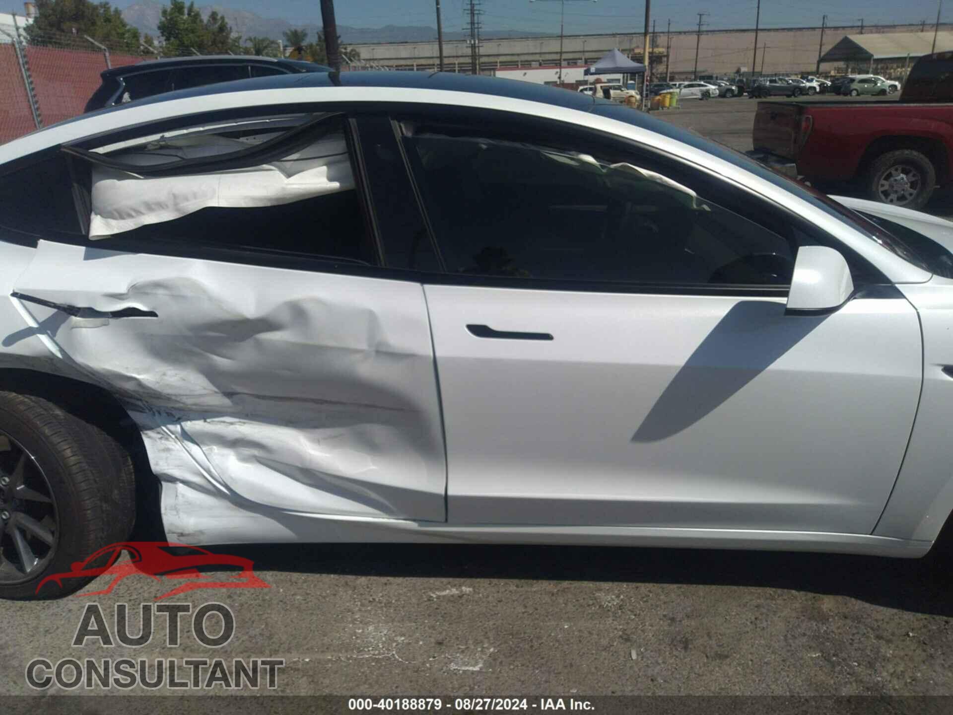 TESLA MODEL 3 2023 - 5YJ3E1EA4PF403724
