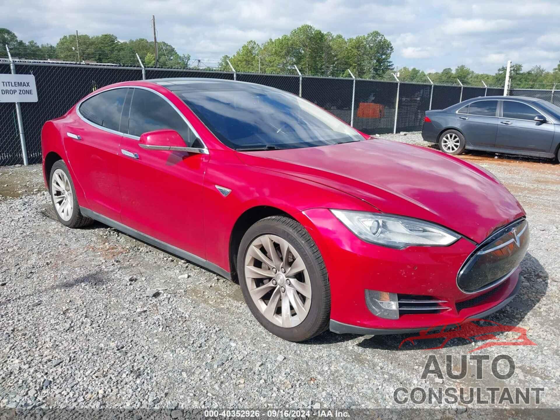 TESLA MODEL S 2013 - 5YJSA1CN4DFP27099