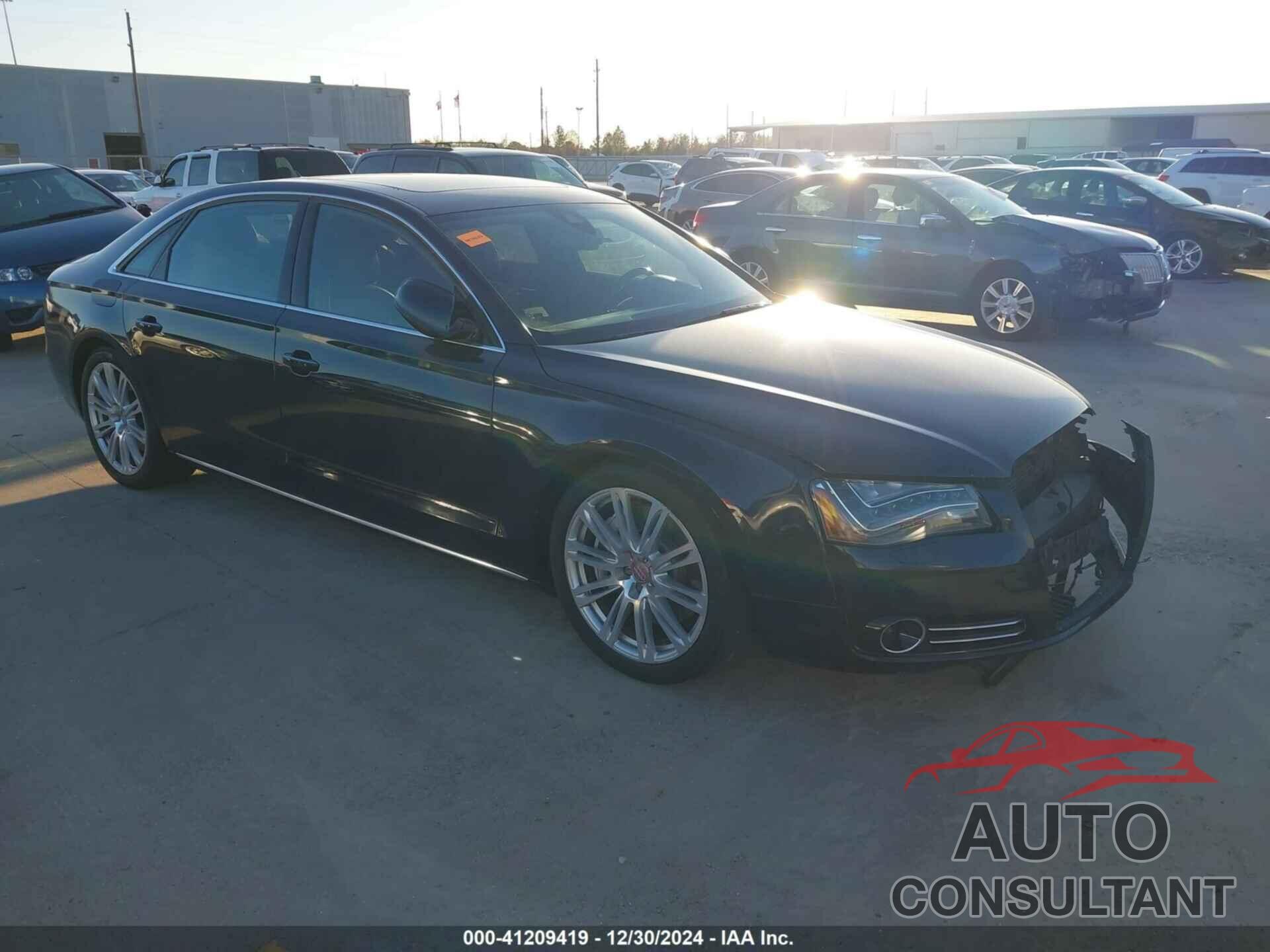 AUDI A8 L 2013 - WAUR2AFD3DN012893