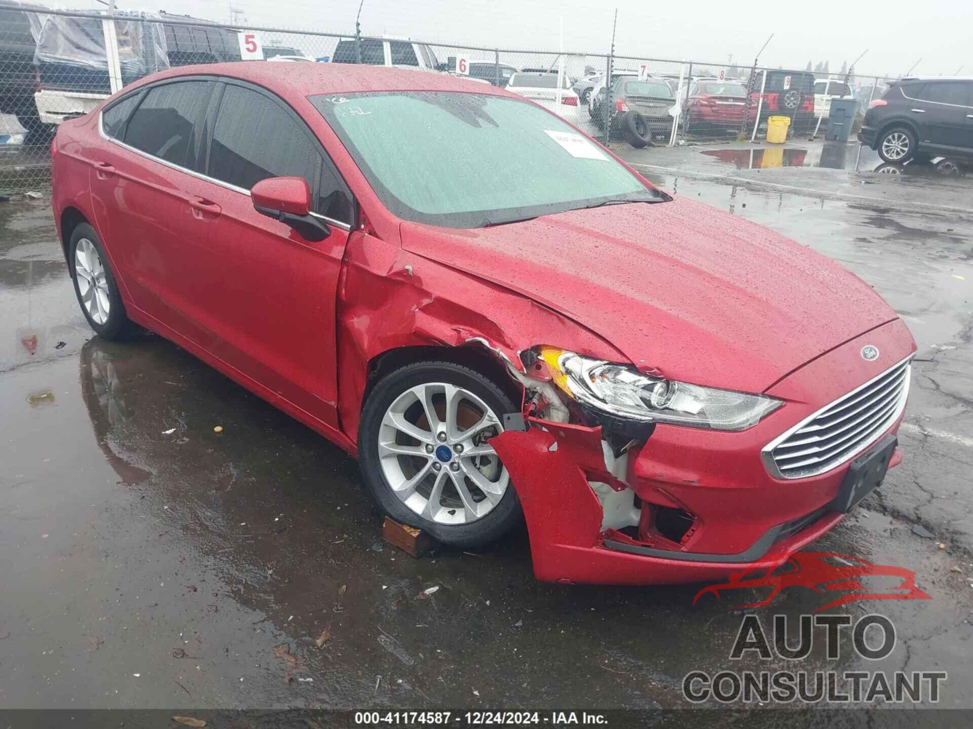 FORD FUSION 2020 - 3FA6P0LU9LR127585