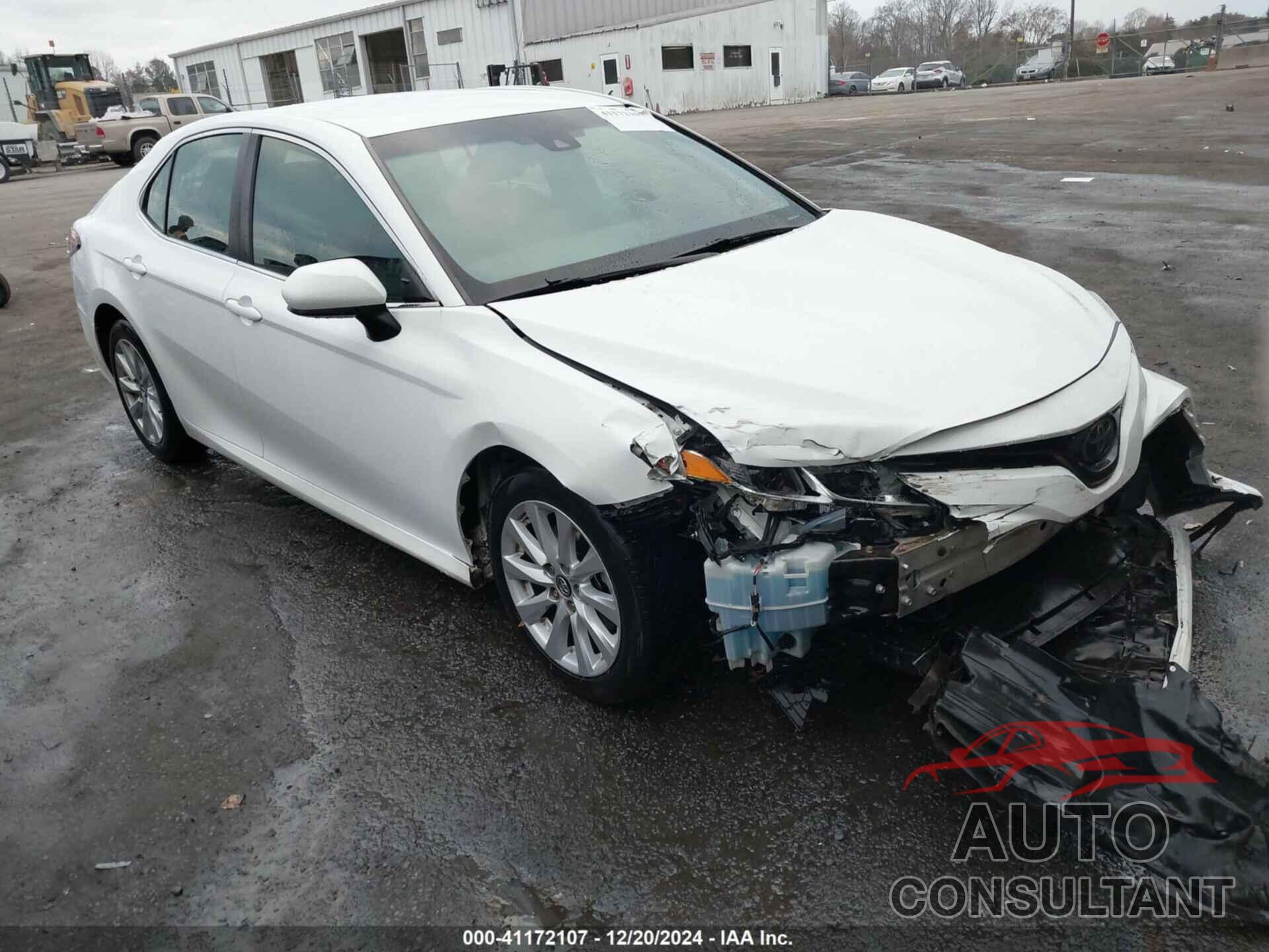 TOYOTA CAMRY 2018 - 4T1B11HK1JU592936