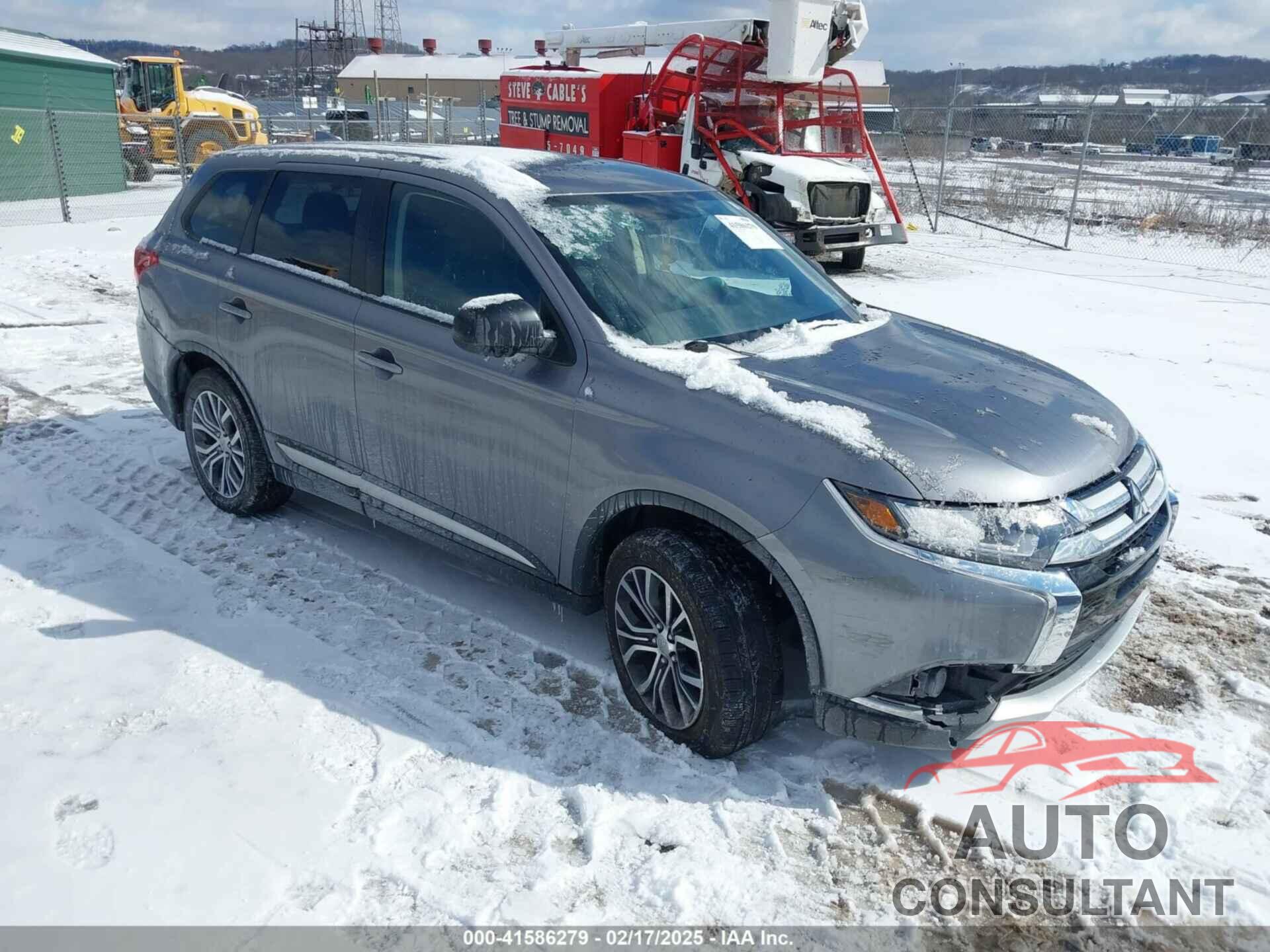 MITSUBISHI OUTLANDER 2018 - JA4AZ3A37JJ005092