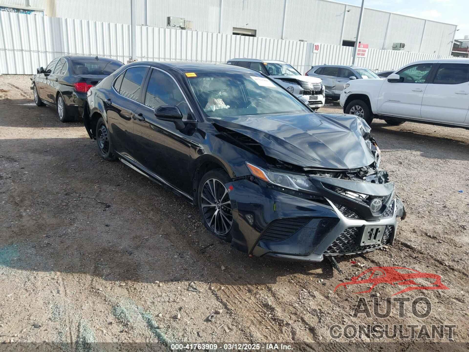 TOYOTA CAMRY 2018 - JTNB11HK5J3031967