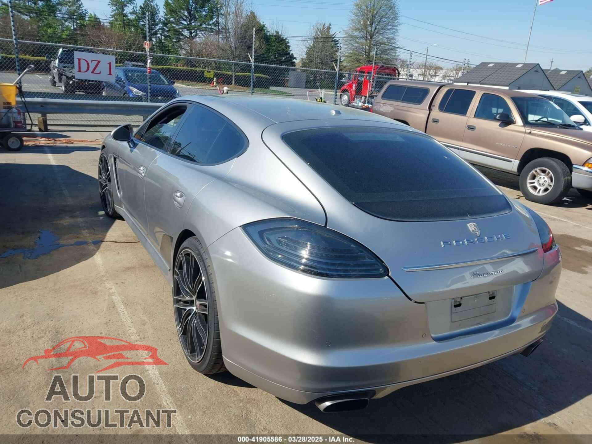 PORSCHE PANAMERA 2011 - WP0AA2A79BL011637