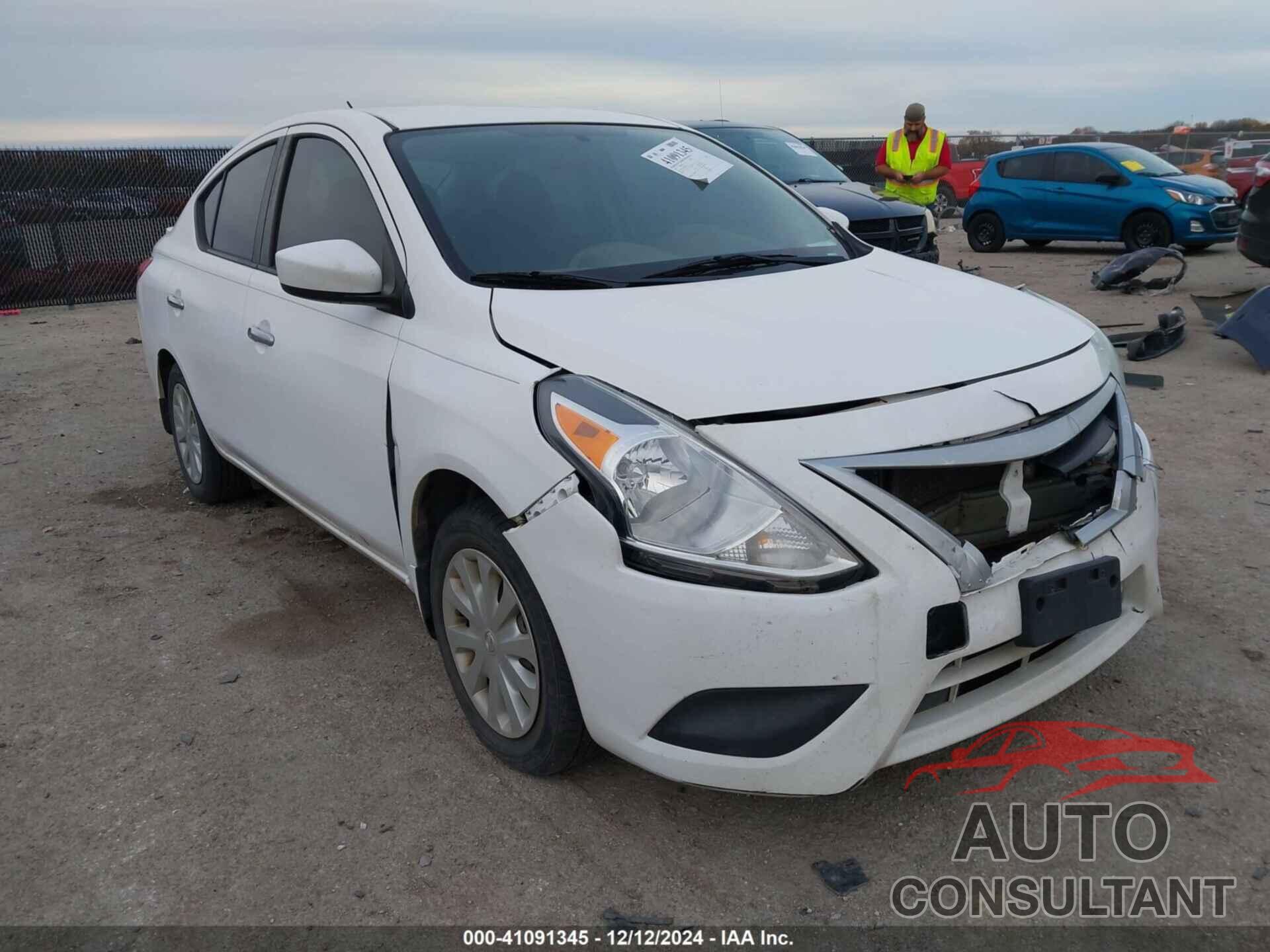 NISSAN VERSA 2017 - 3N1CN7AP2HL823257