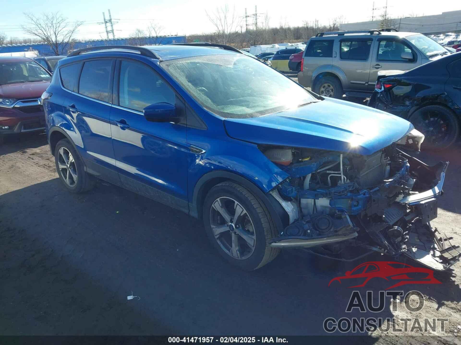 FORD ESCAPE 2017 - 1FMCU9G91HUE28282